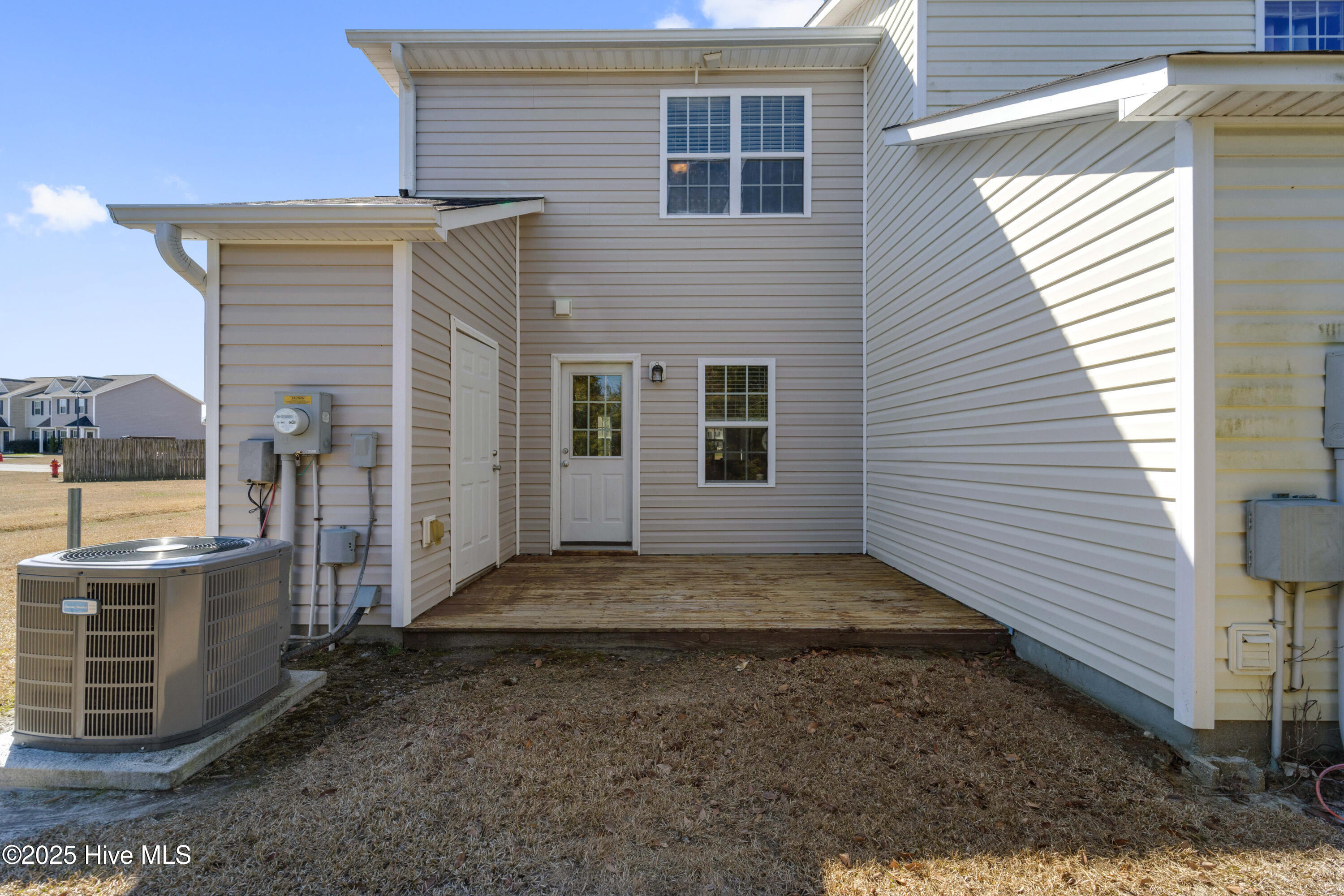 100559819 | Photo 14