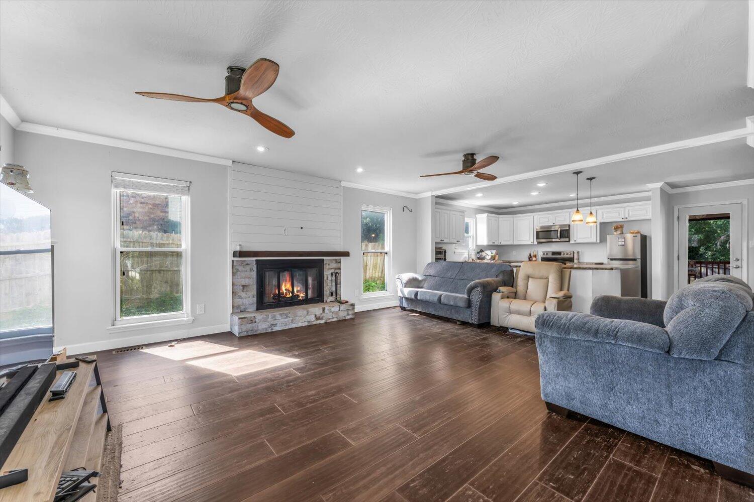 05-2227 Waters Way 05 -COPY -R