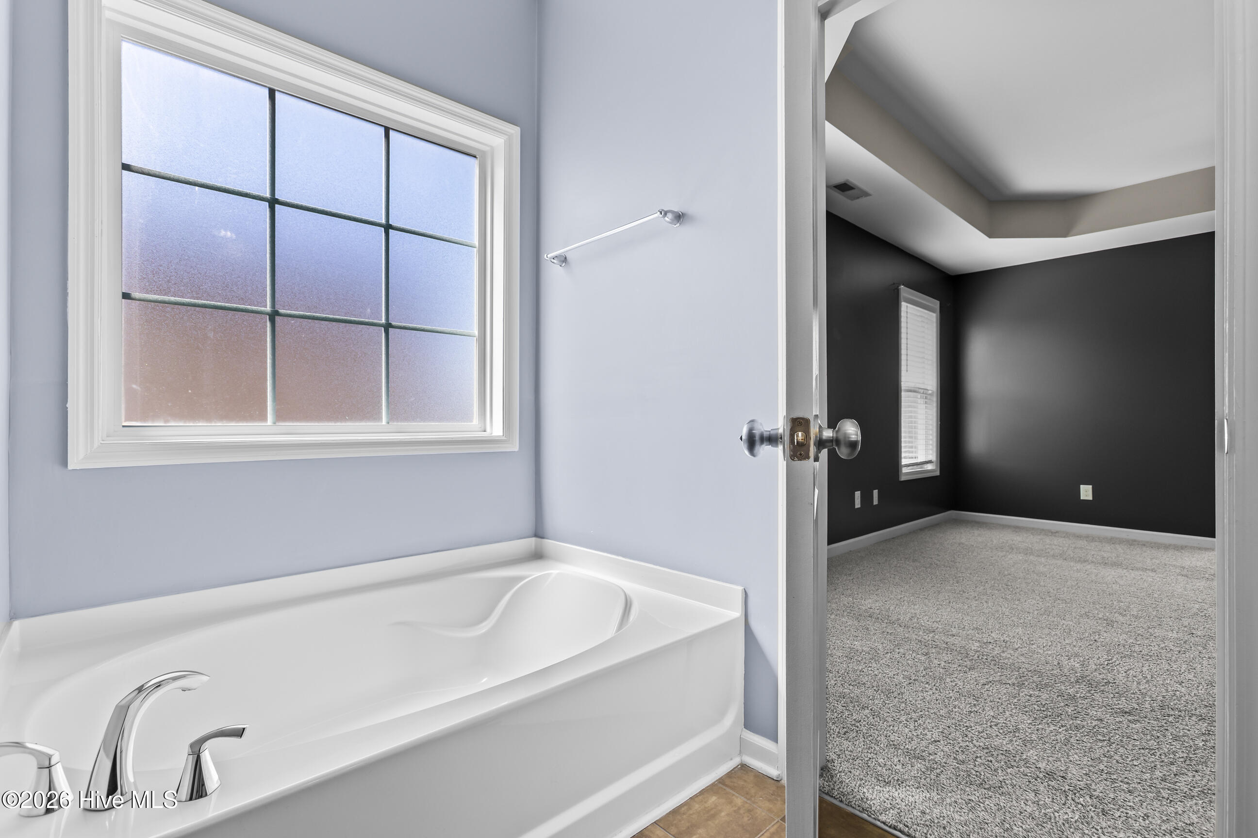 100562604 | Photo 26