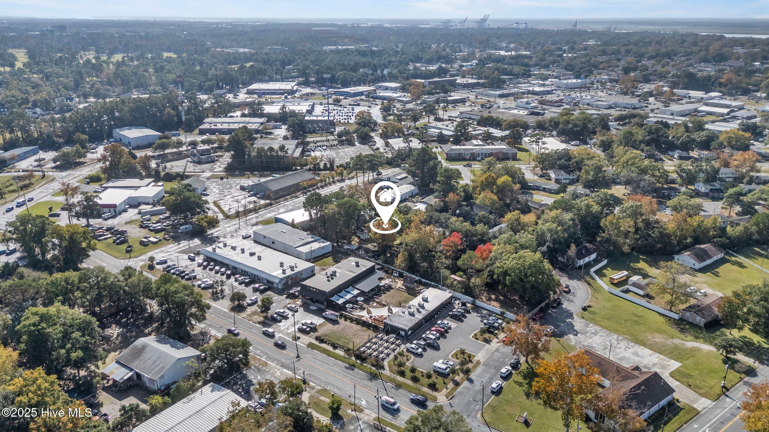 100551685 | Photo 40