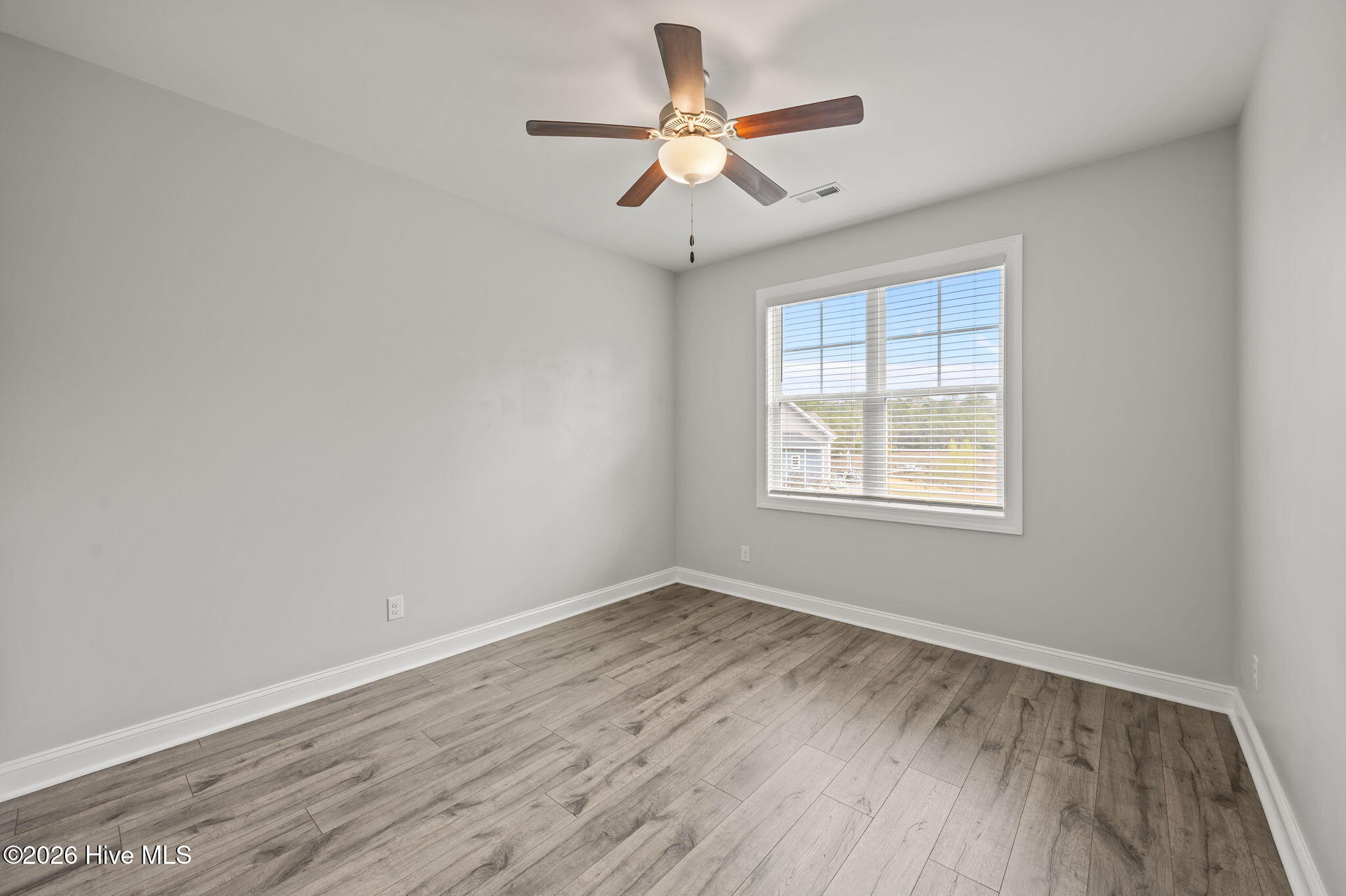 100559560 | Photo 33