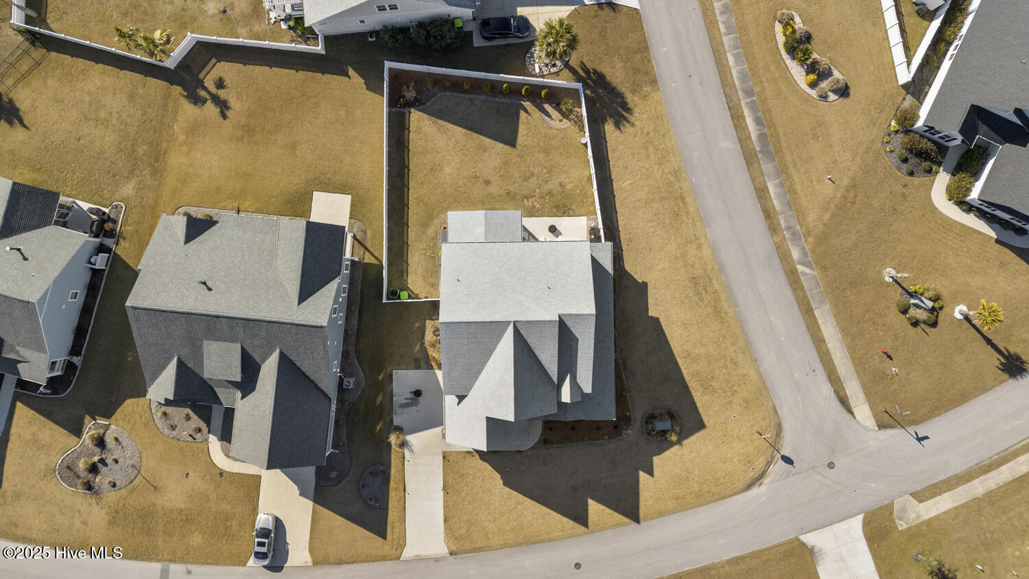 100545197 | Photo 67