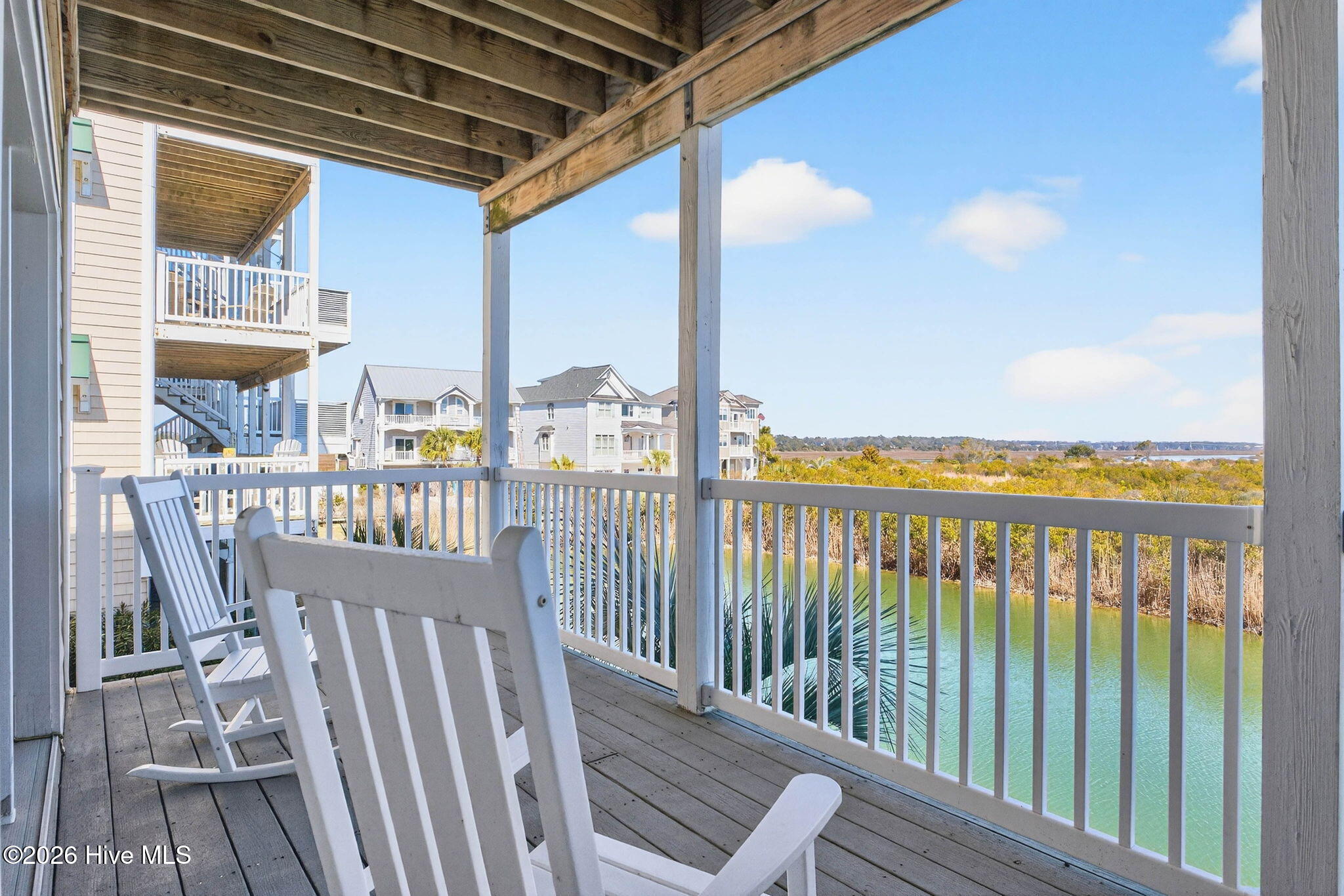 100555229 | Photo 41