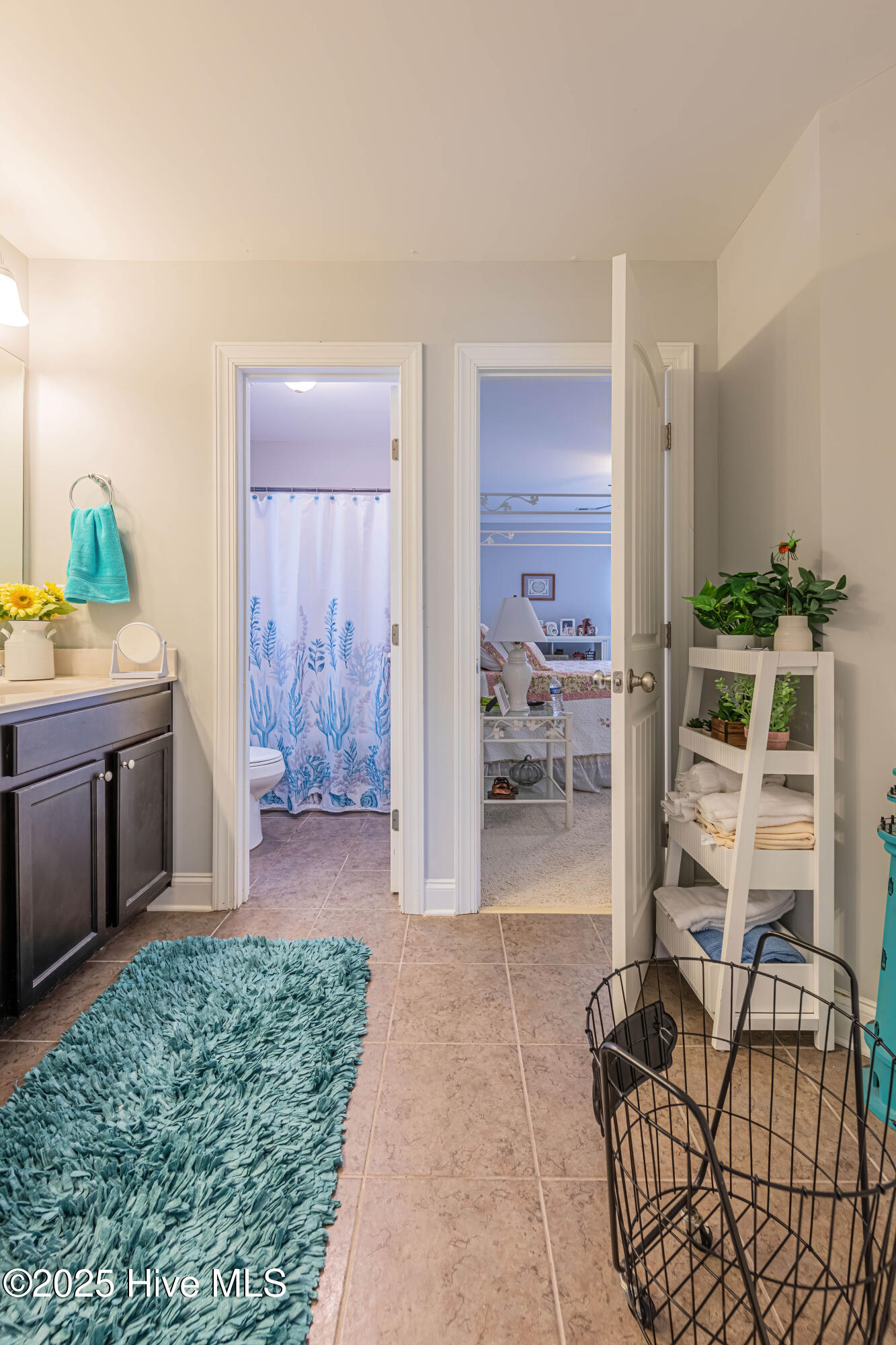 100524839 | Photo 72