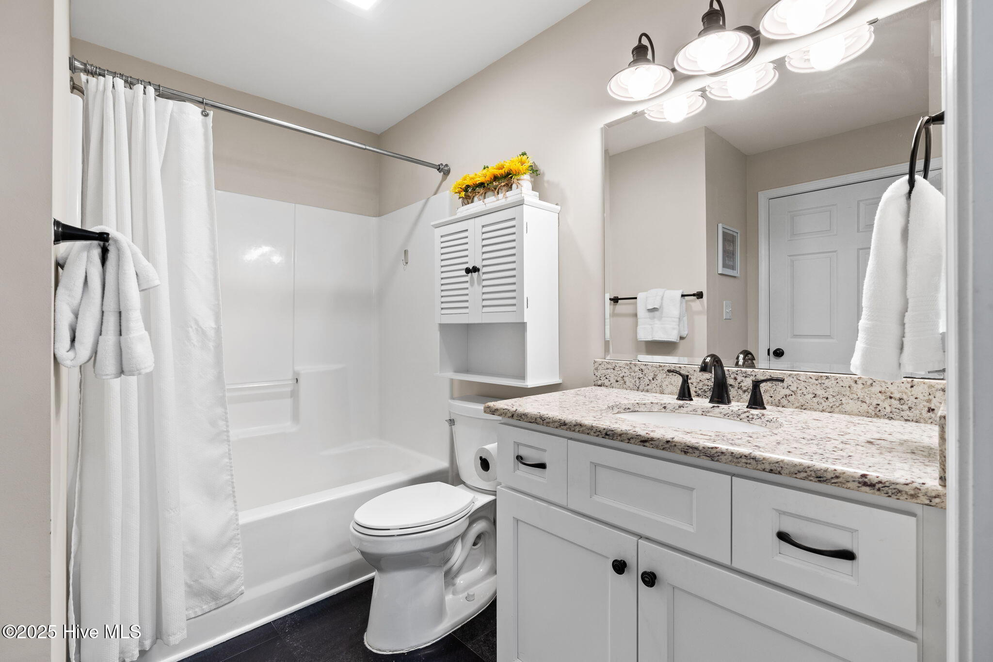 100544081 | Photo 22