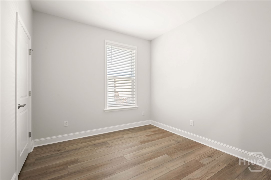 Pictures, photographs, colors, features, and sizes are for illustration purposes only and will vary from the homes as built.