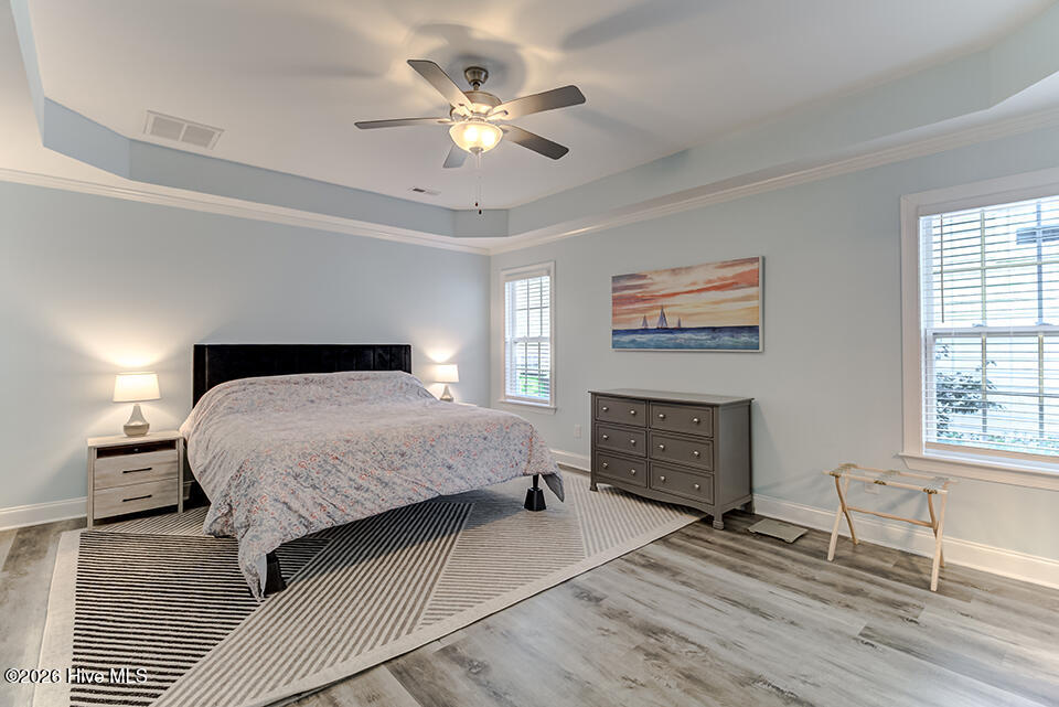 100559873 | Photo 14