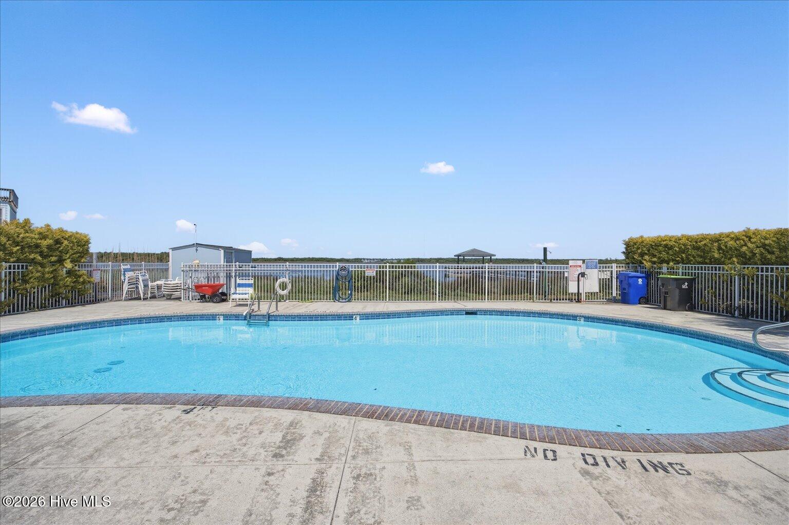 100570154 | Photo 34