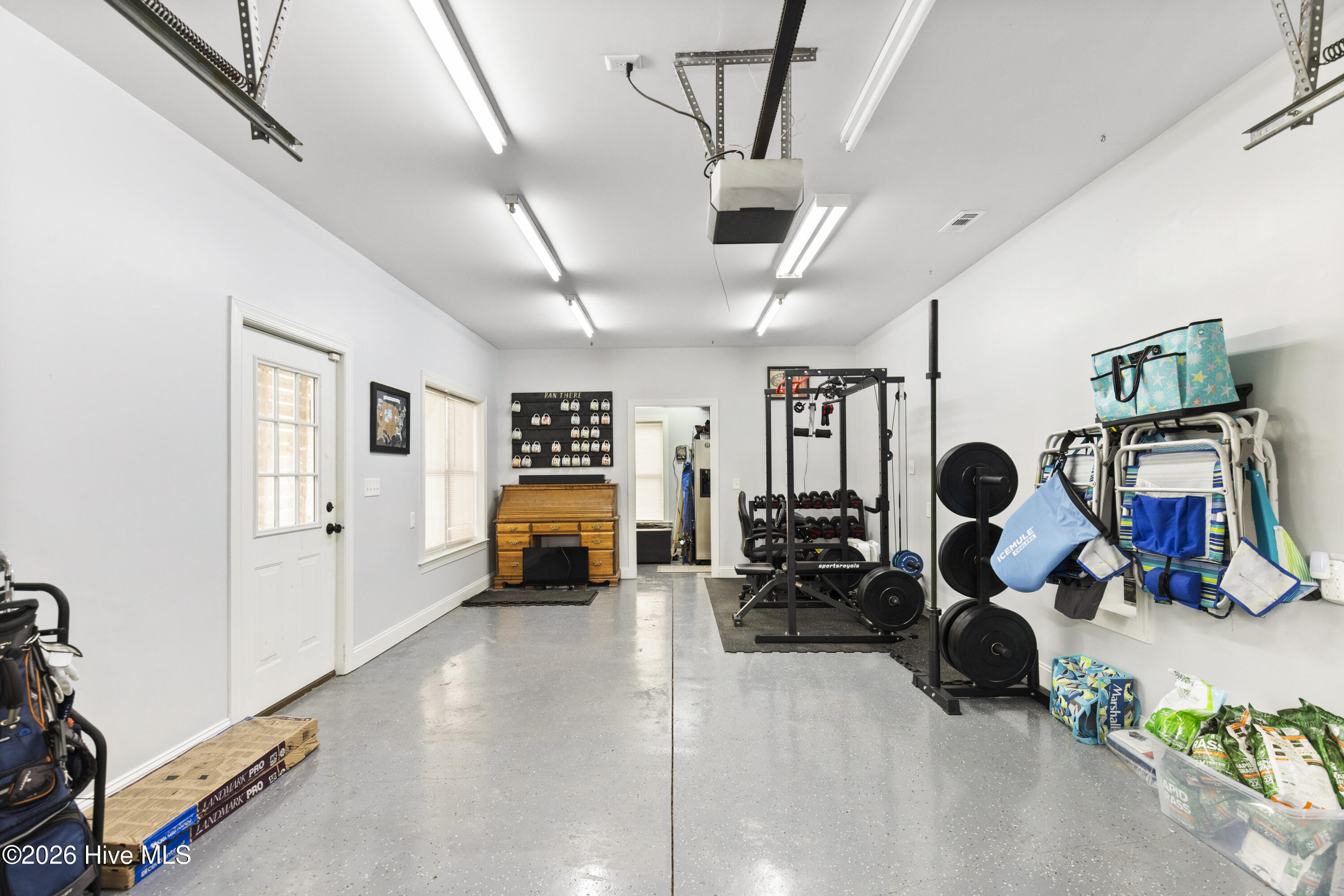 100551822 | Photo 50