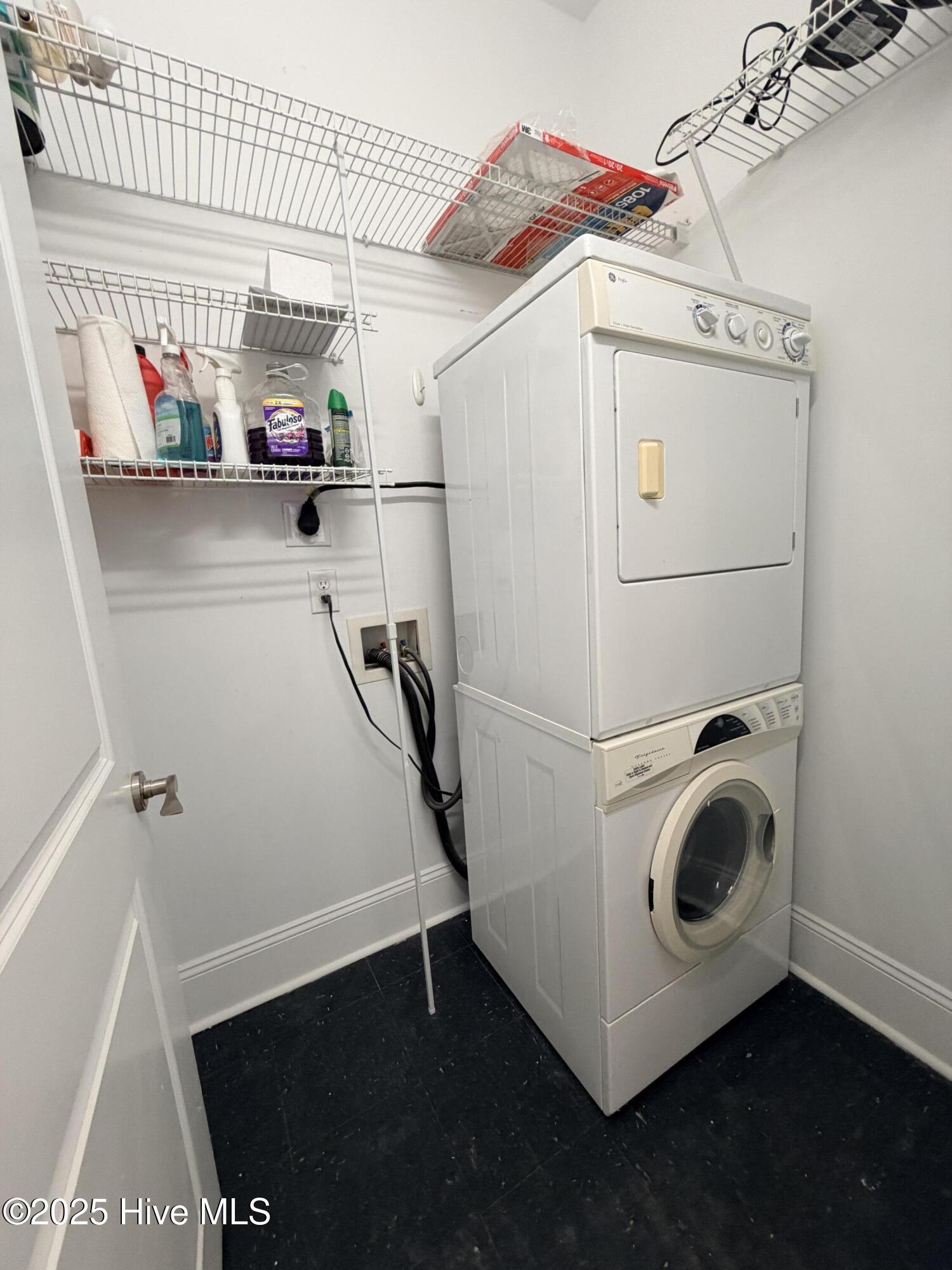 100544201 | Photo 19