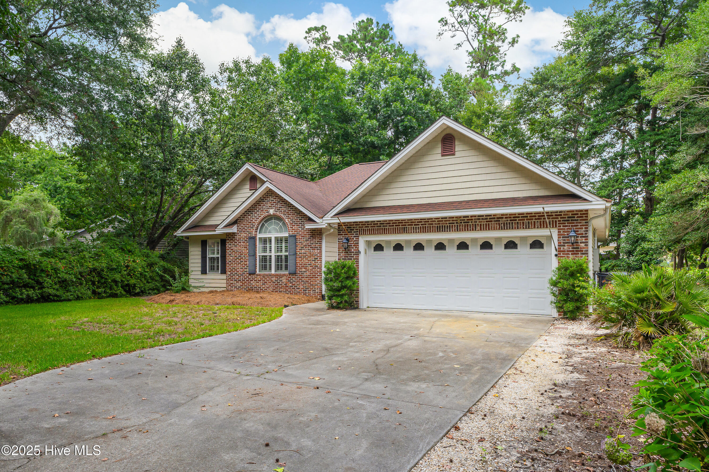 Homes for sale in Ocean Isle Beach, NC | 1663 Bent Tree Trl Sw, Ocean Isle Beach, NC 28469 | MLS# 100520400