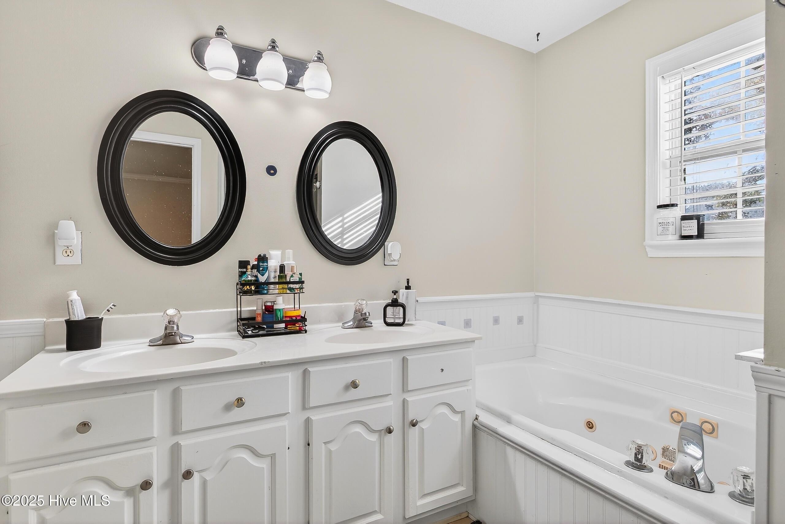 100543509 | Photo 17