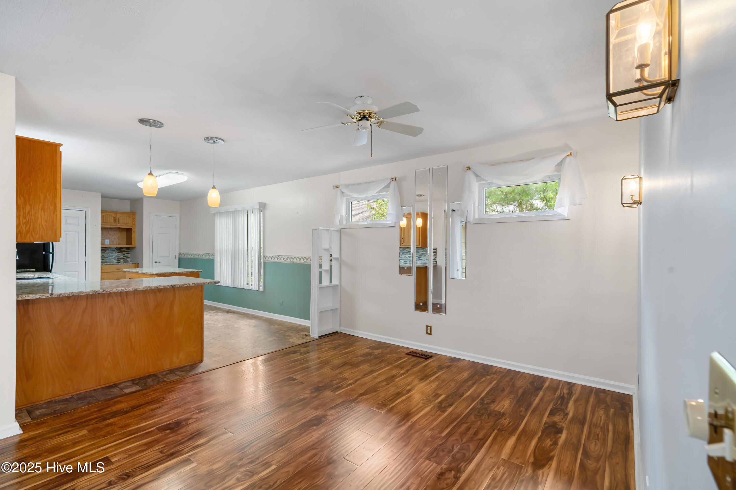 1724 Salt Marsh Circle SW, Ocean Isle Beach, NC 28469 – photo 12: 1724SaltMarshCircle-137