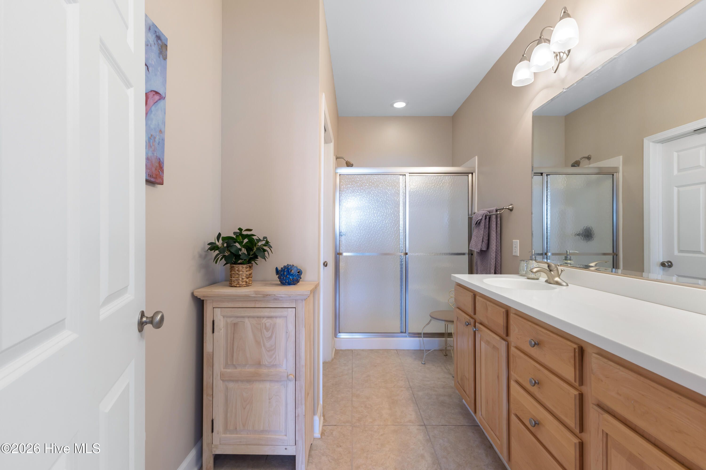 100570147 | Photo 19