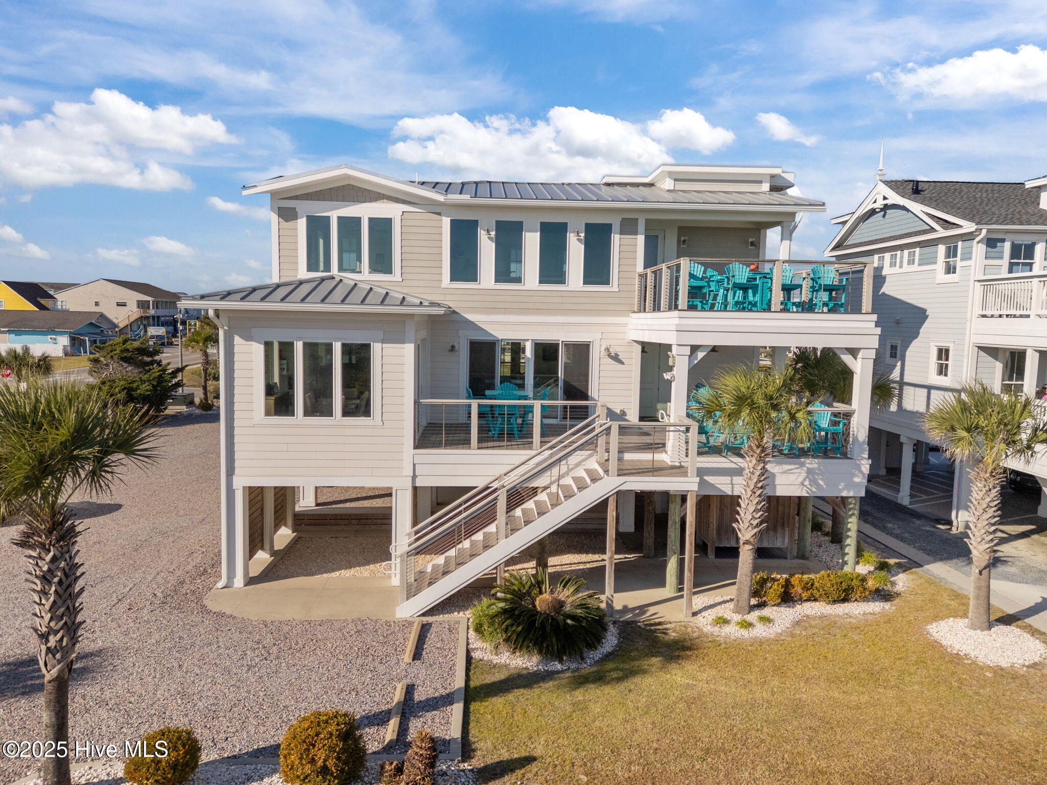 100540381 | Photo 44