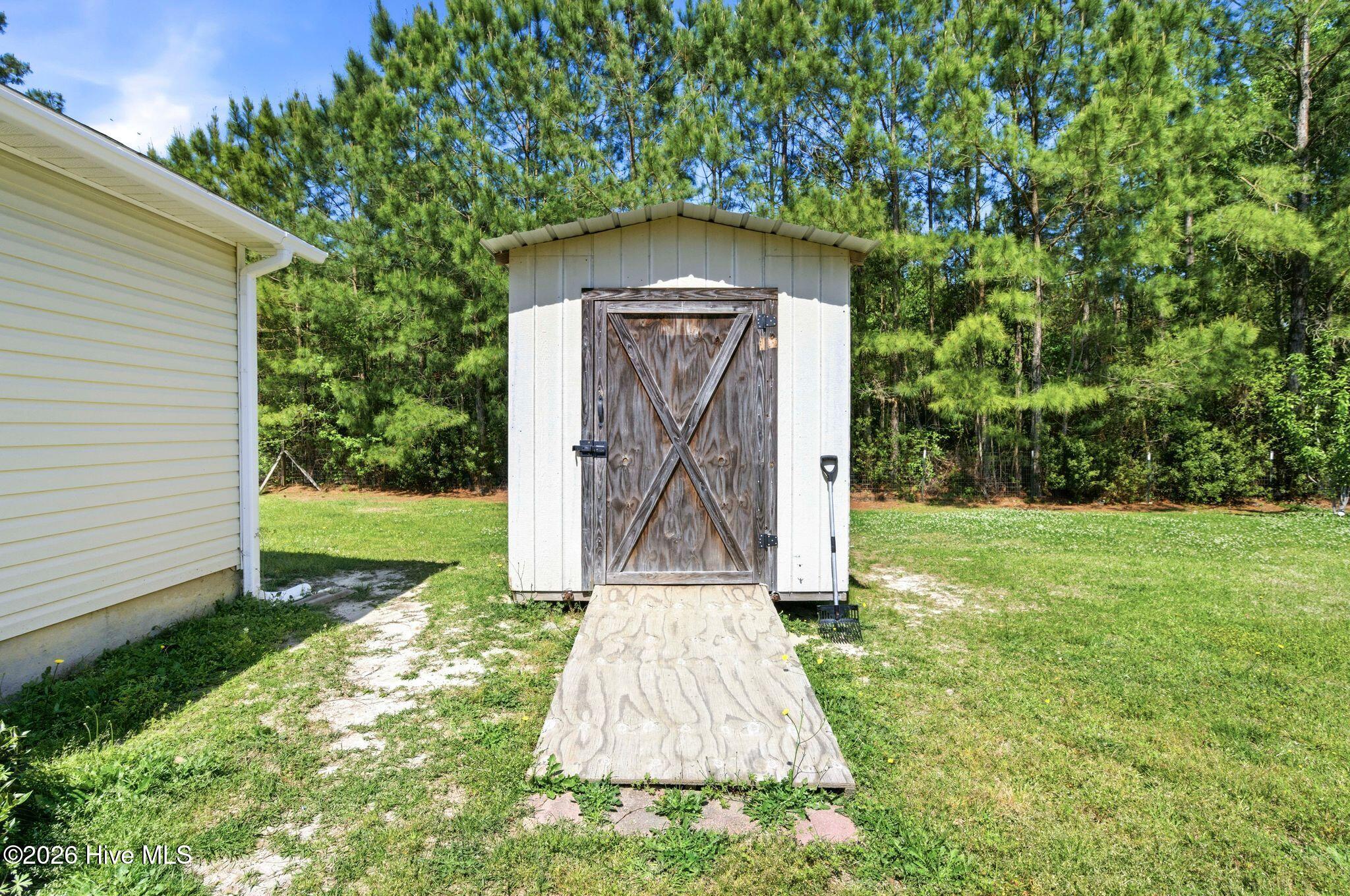 100567407 | Photo 34