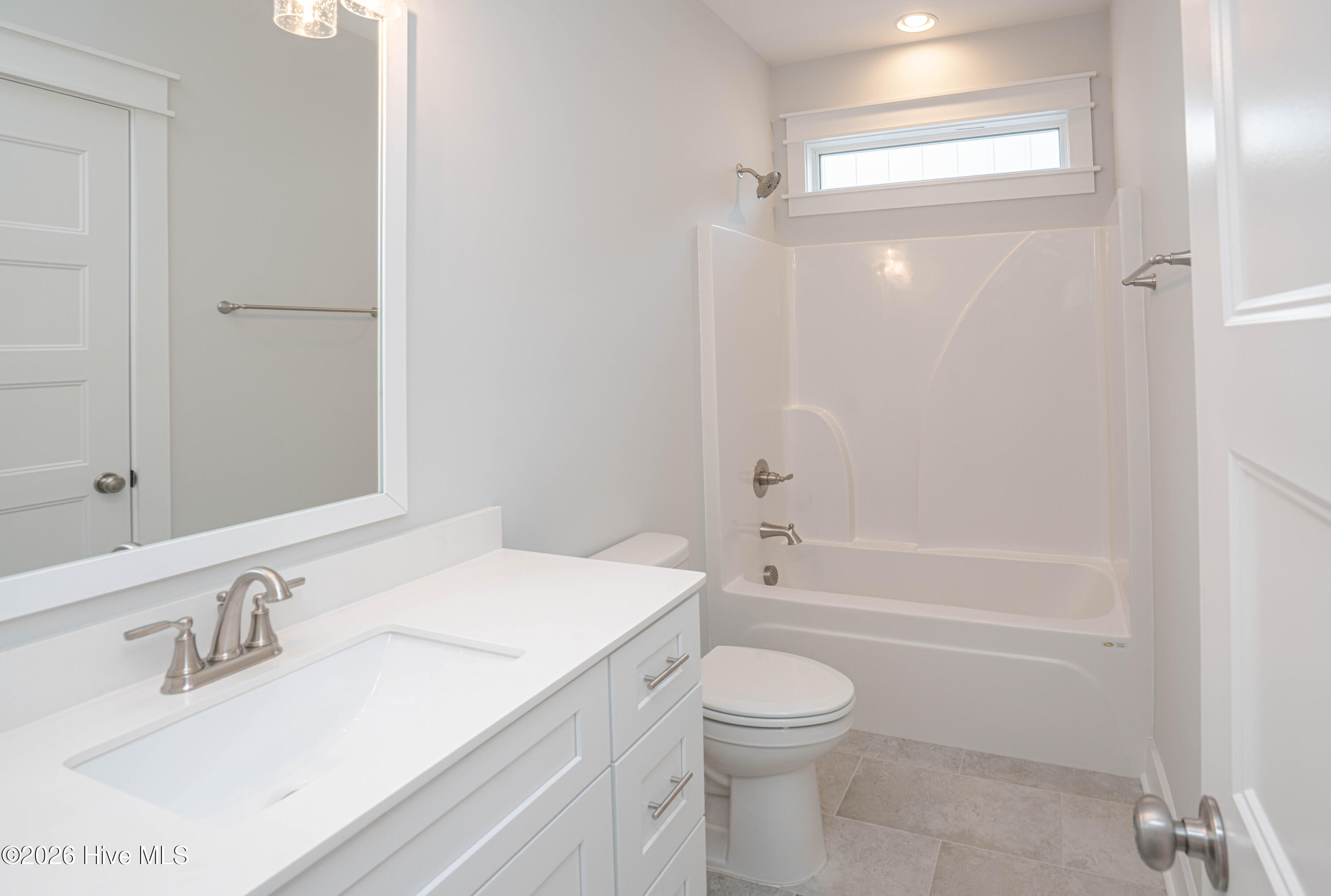 100553320 | Photo 33