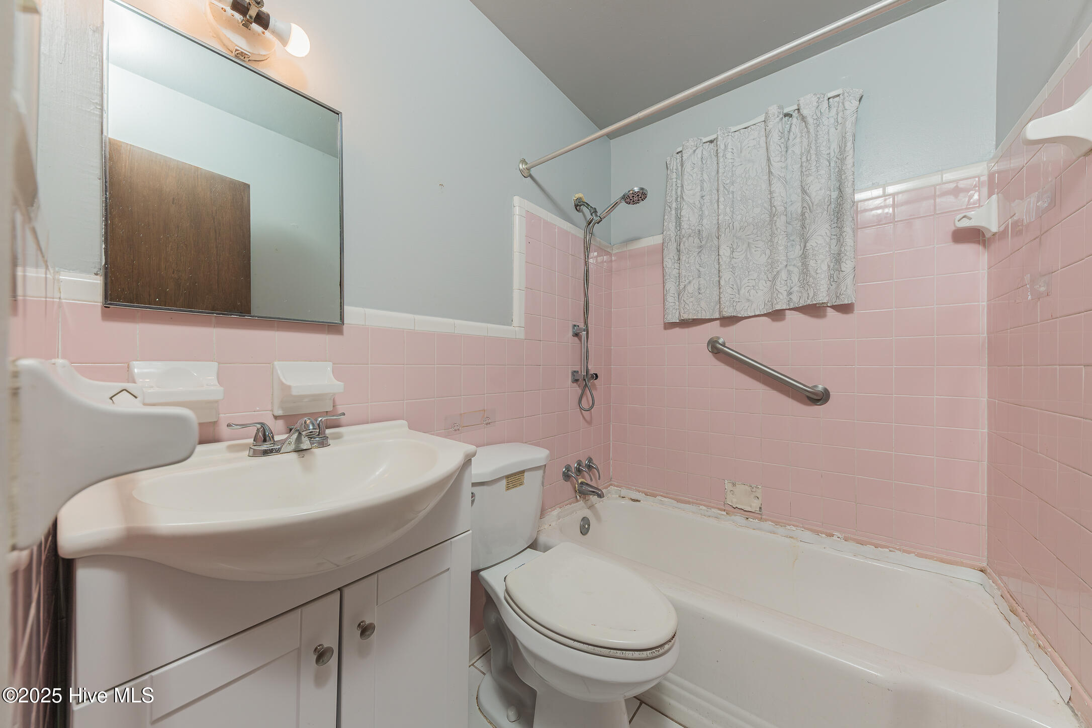 100523491 | Photo 32