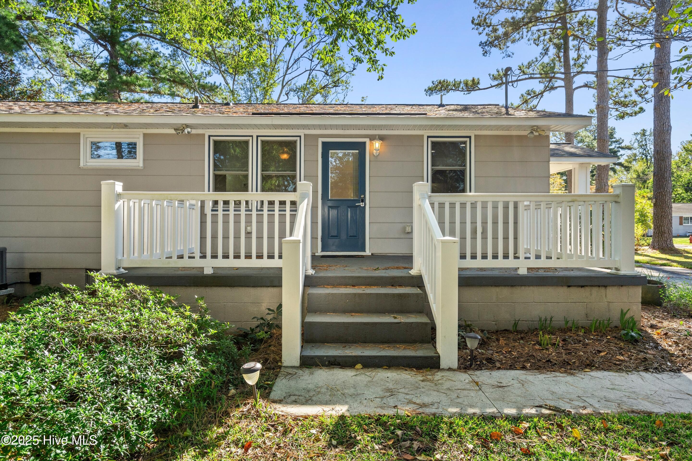 100537321 | Photo 31