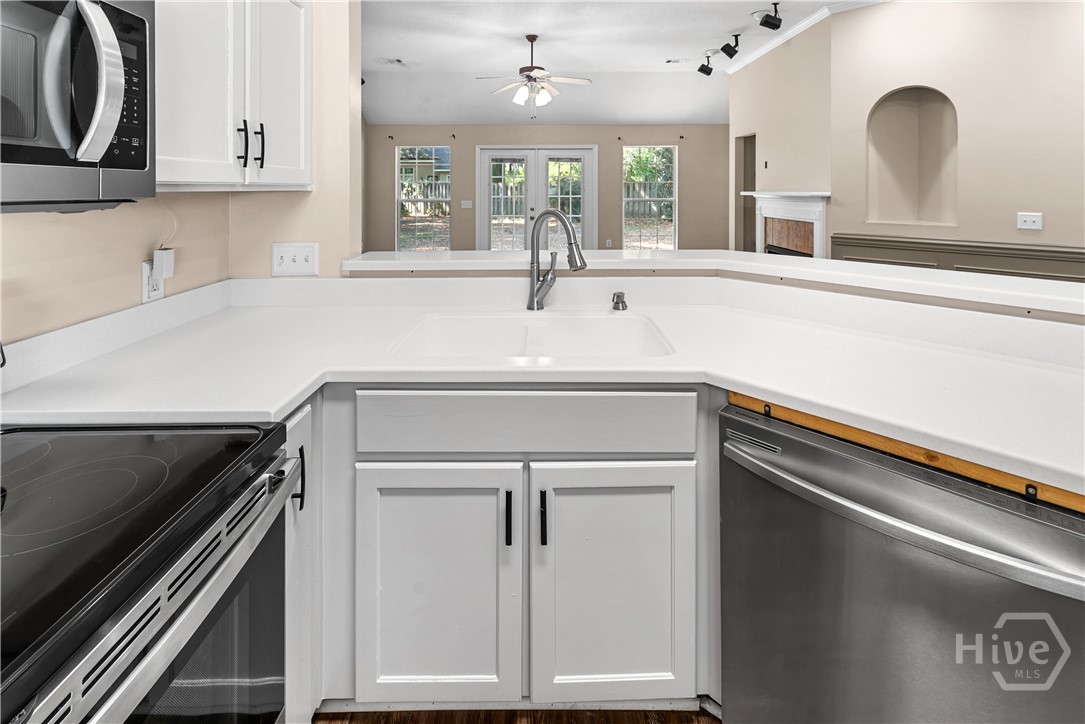 53 Blue Lake Street, Richmond Hill, GA, 31324