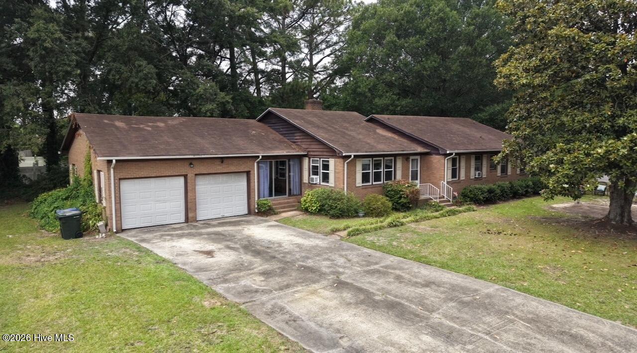 Exterior photo of 112 Alexander Circle, Greenville, NC 27858. MLS: 100588622