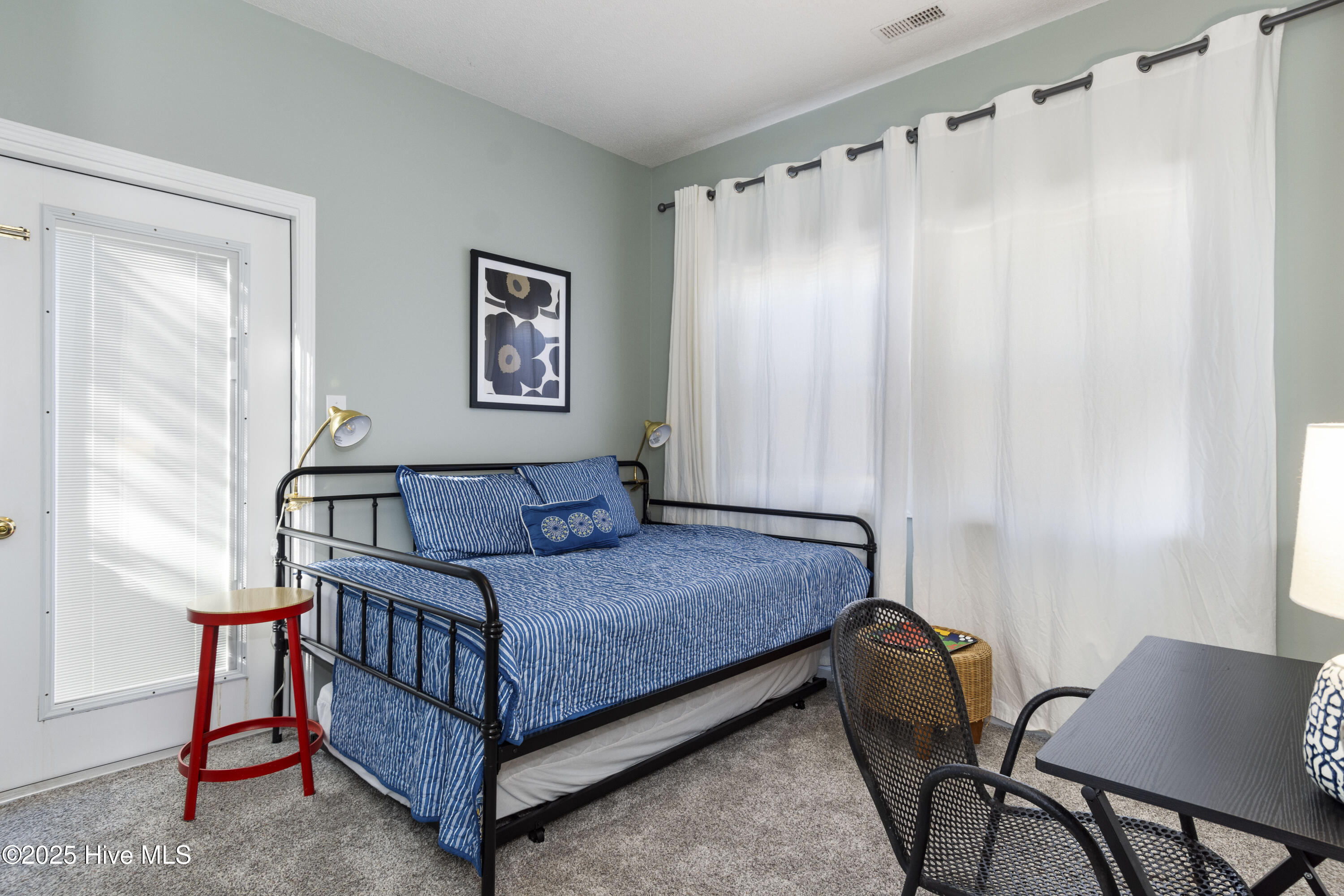 100530564 | Photo 19