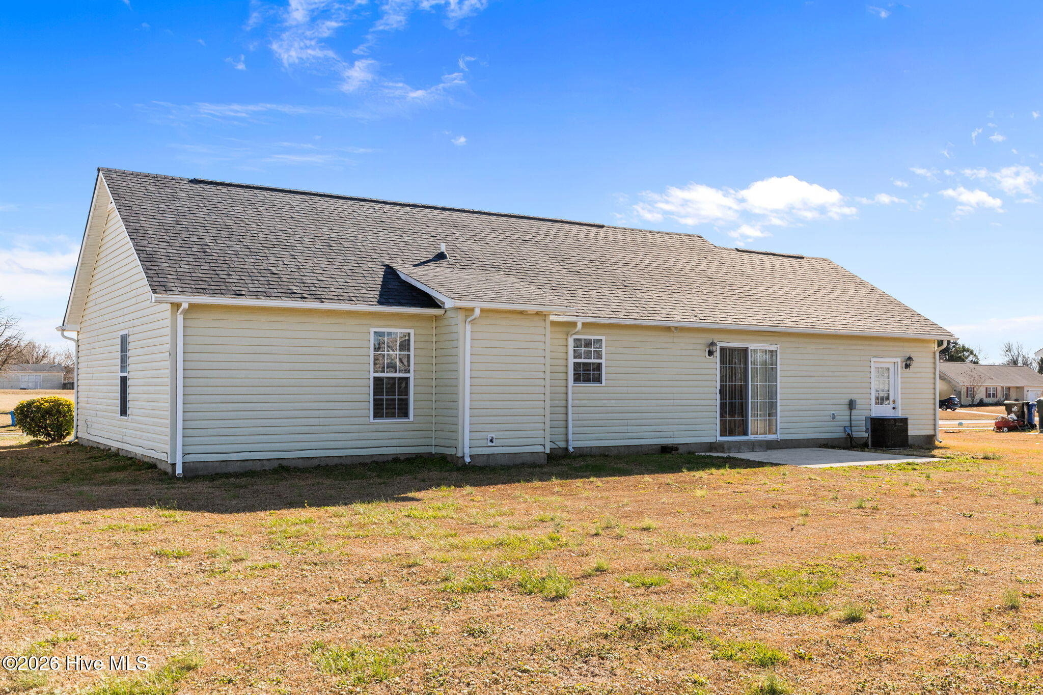 100550367 | Photo 42