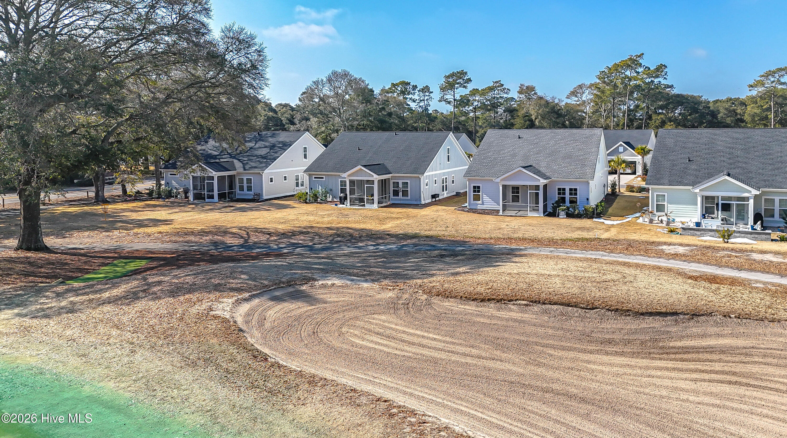 100553320 | Photo 49