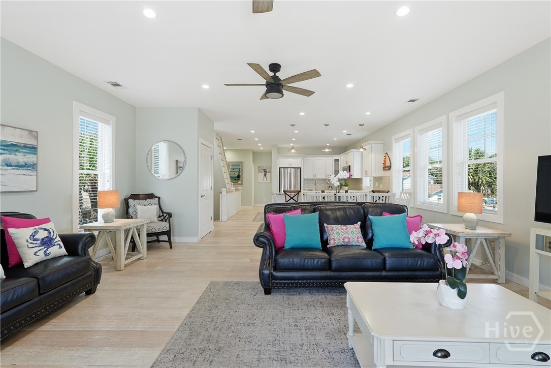 10 13th Place, Tybee Island, GA 31328 Listing Photo  3