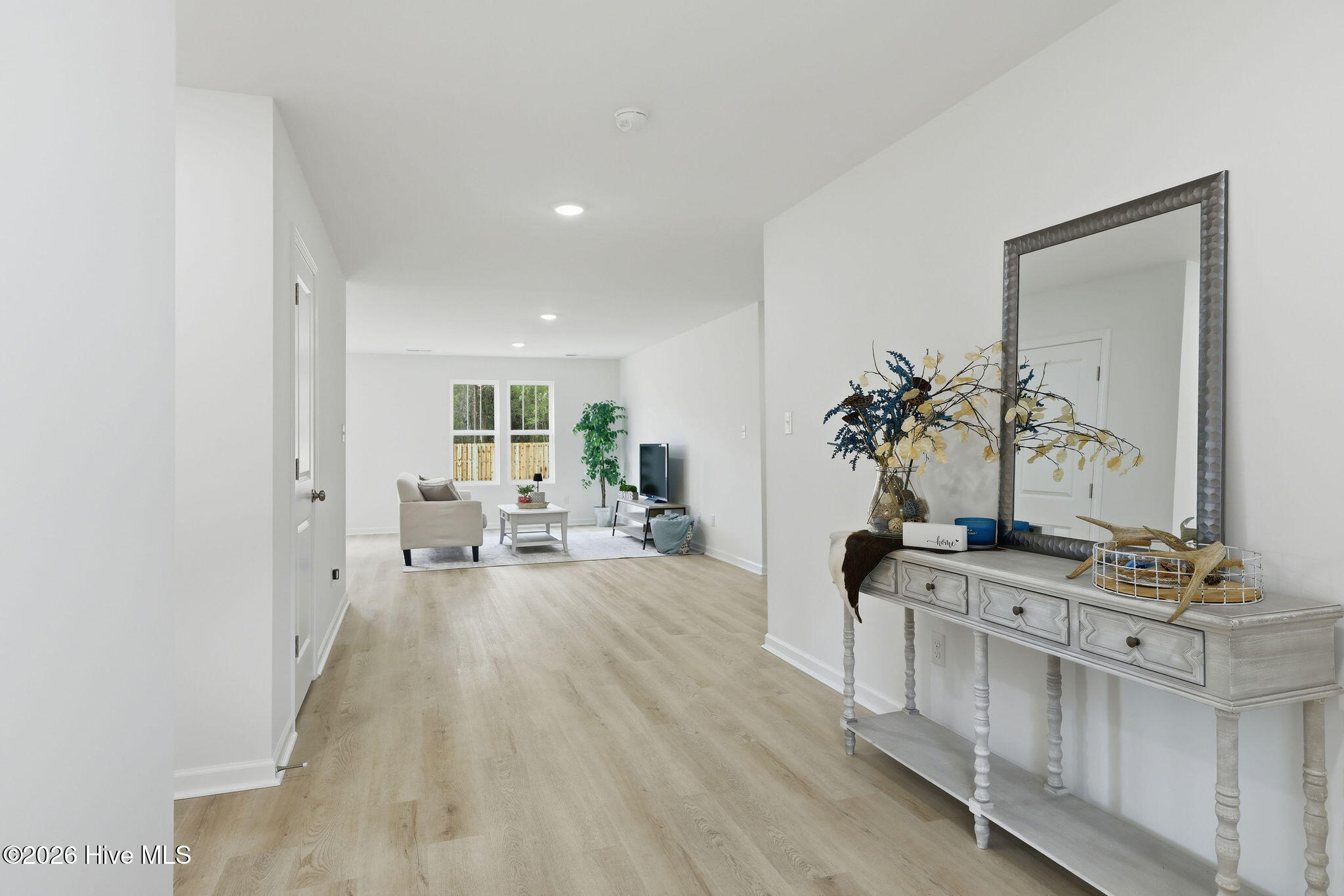 100554240 | Photo 11