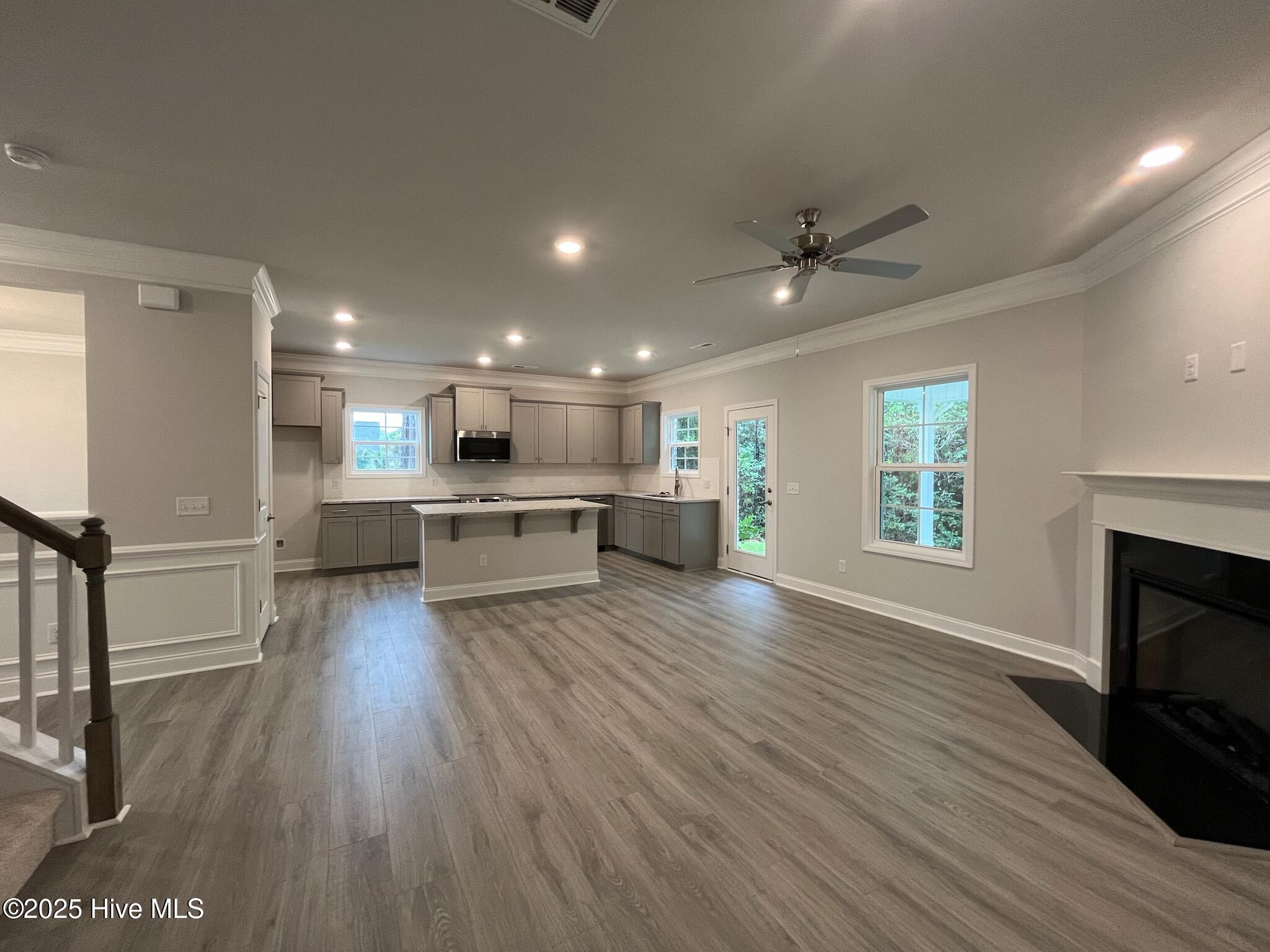 100423282 | Photo 18