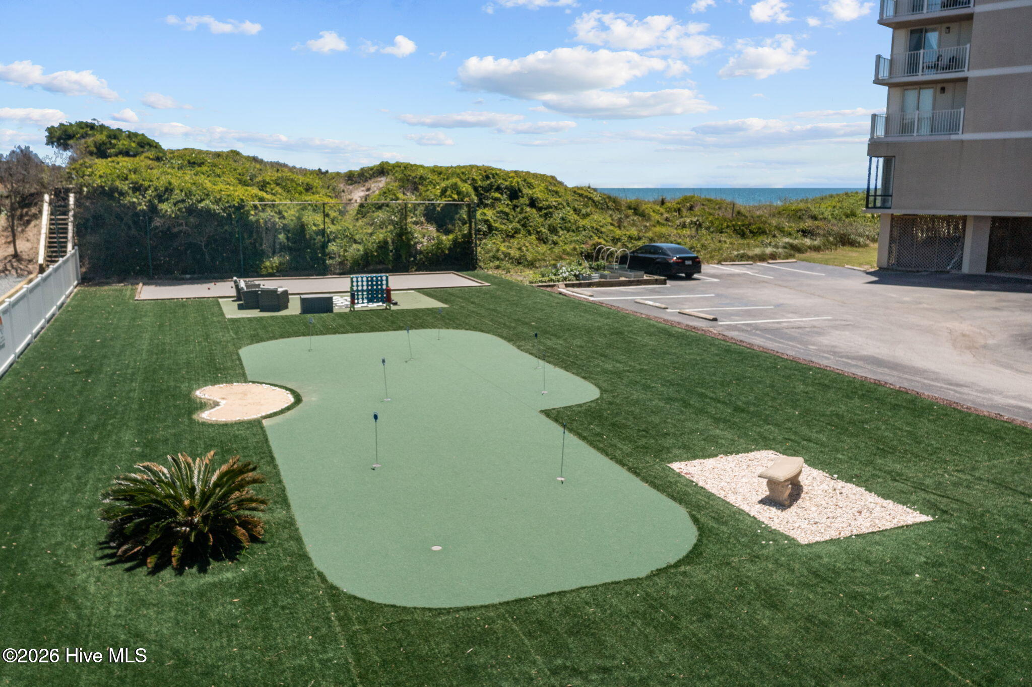 100567274 | Photo 49