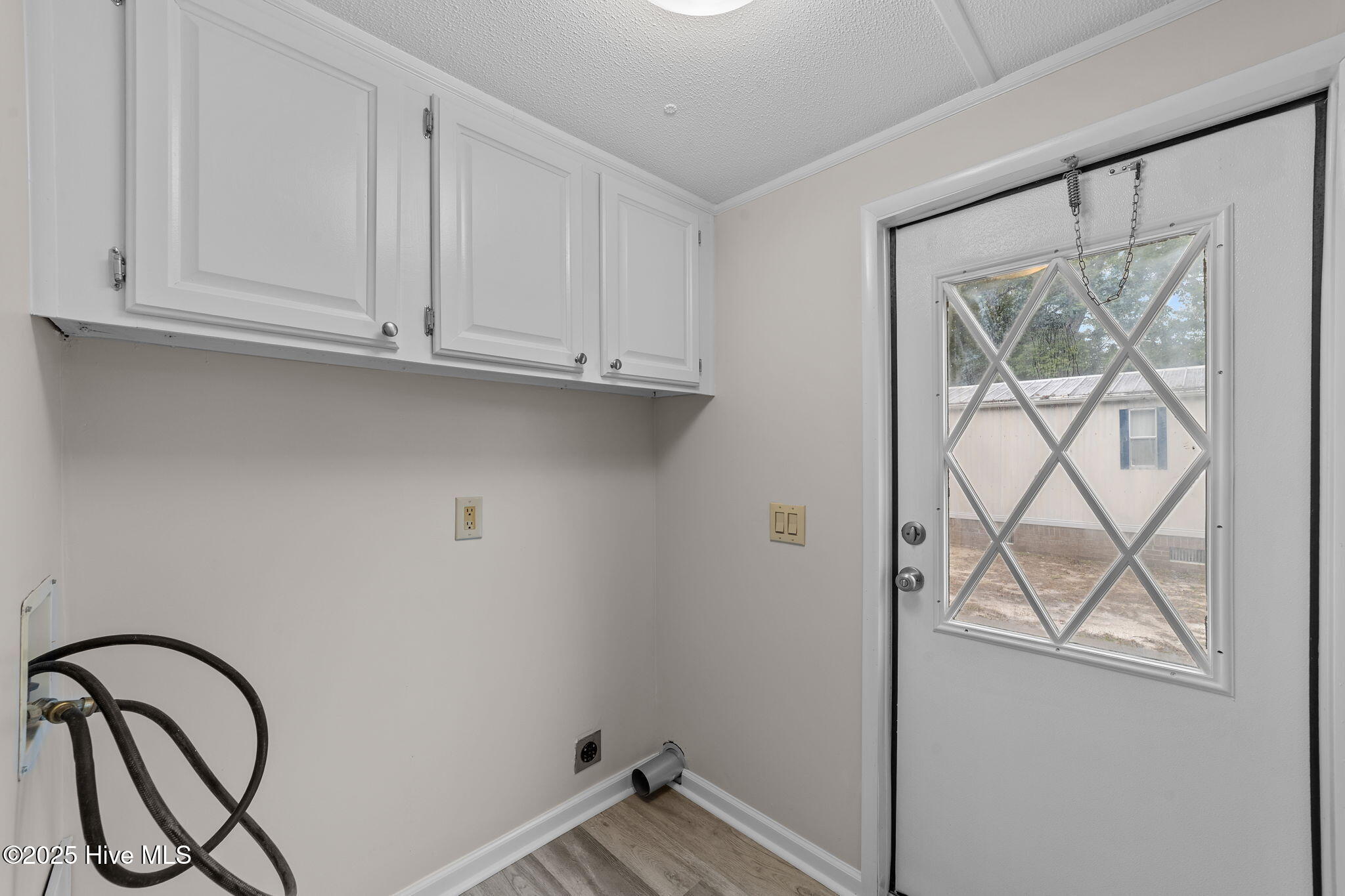 100536142 | Photo 17