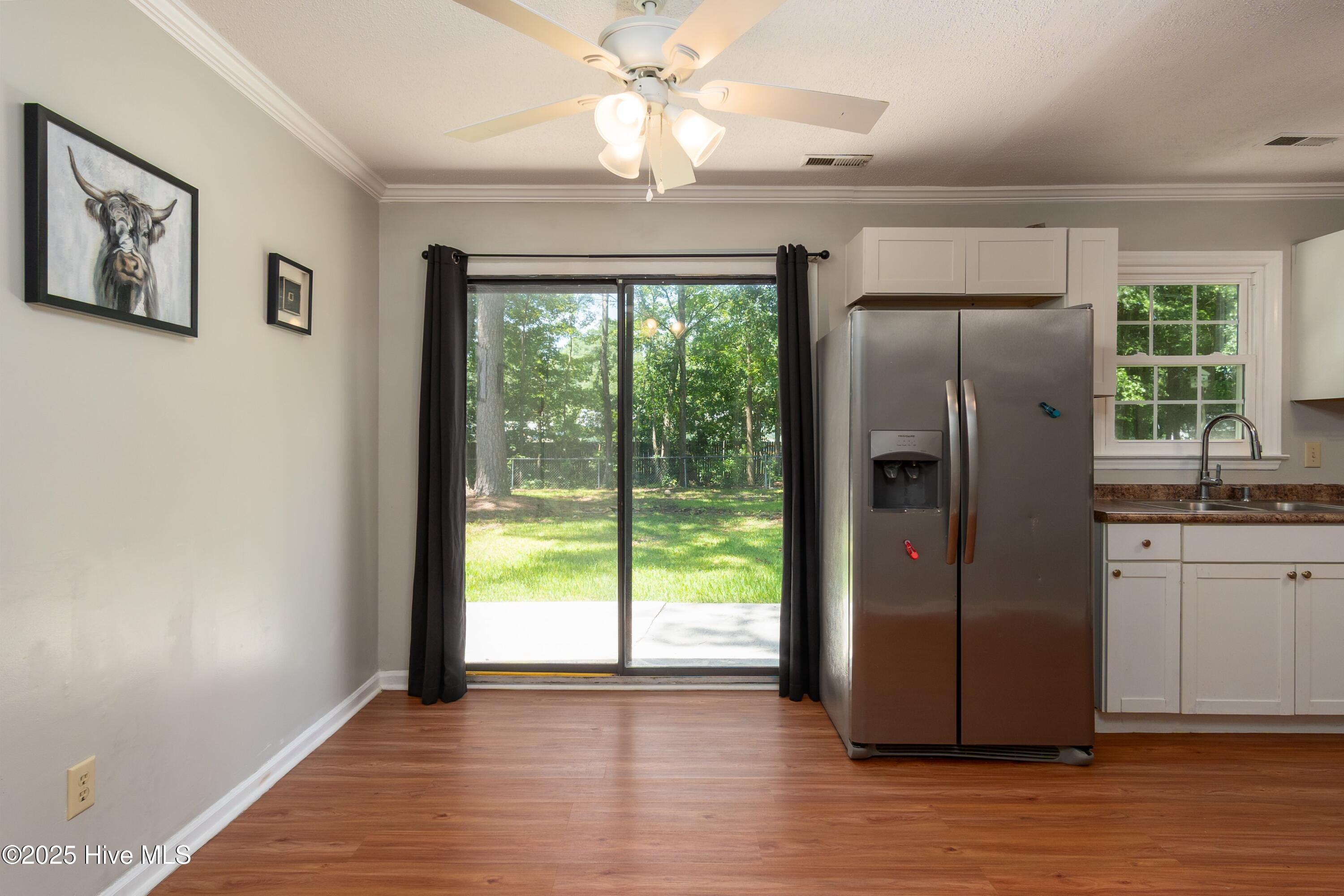 100523600 | Photo 12