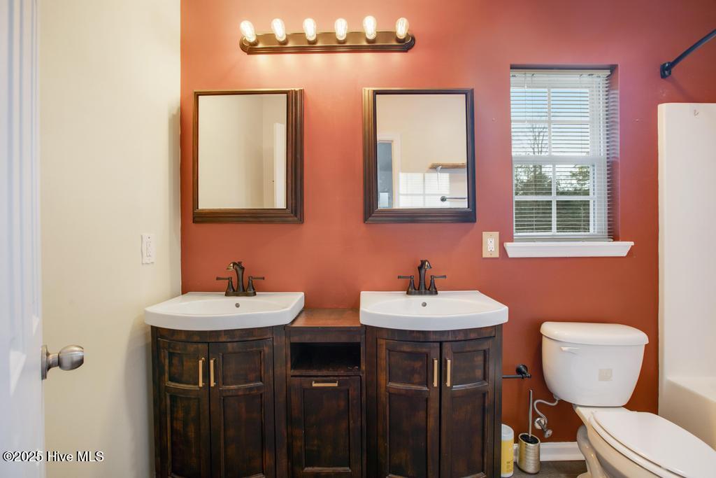 100551792 | Photo 14