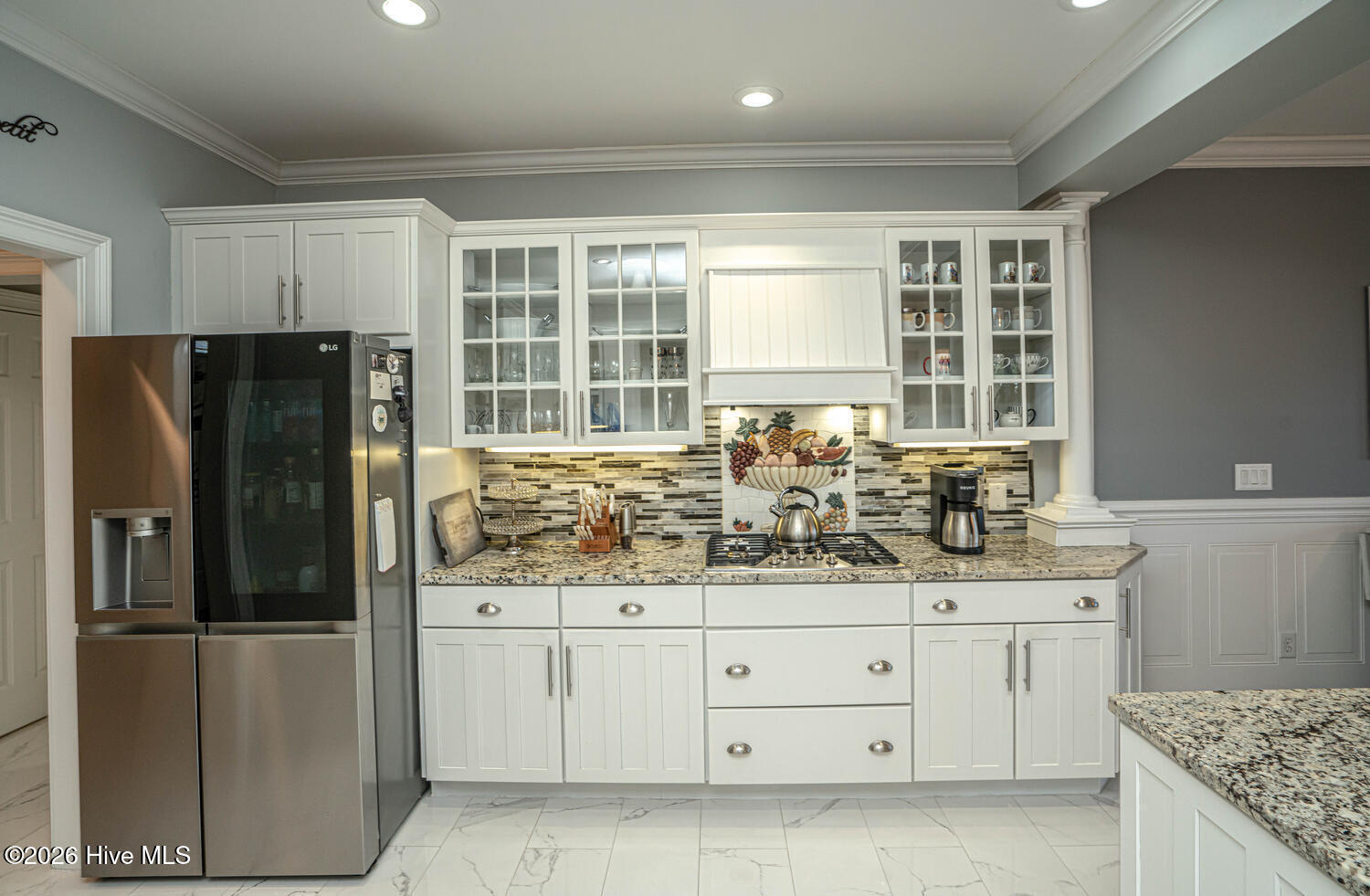 100561911 | Photo 18