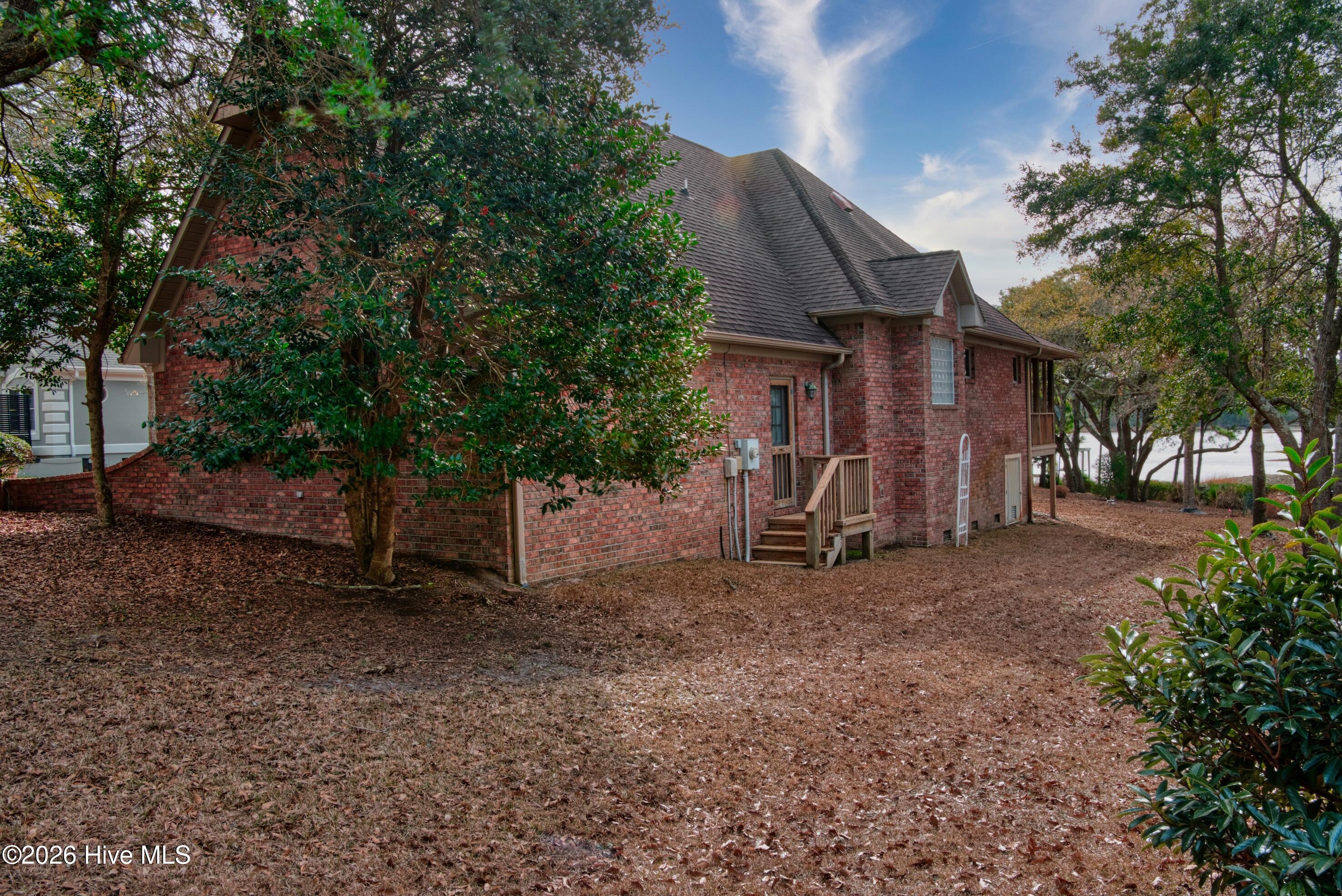 100551143 | Photo 15