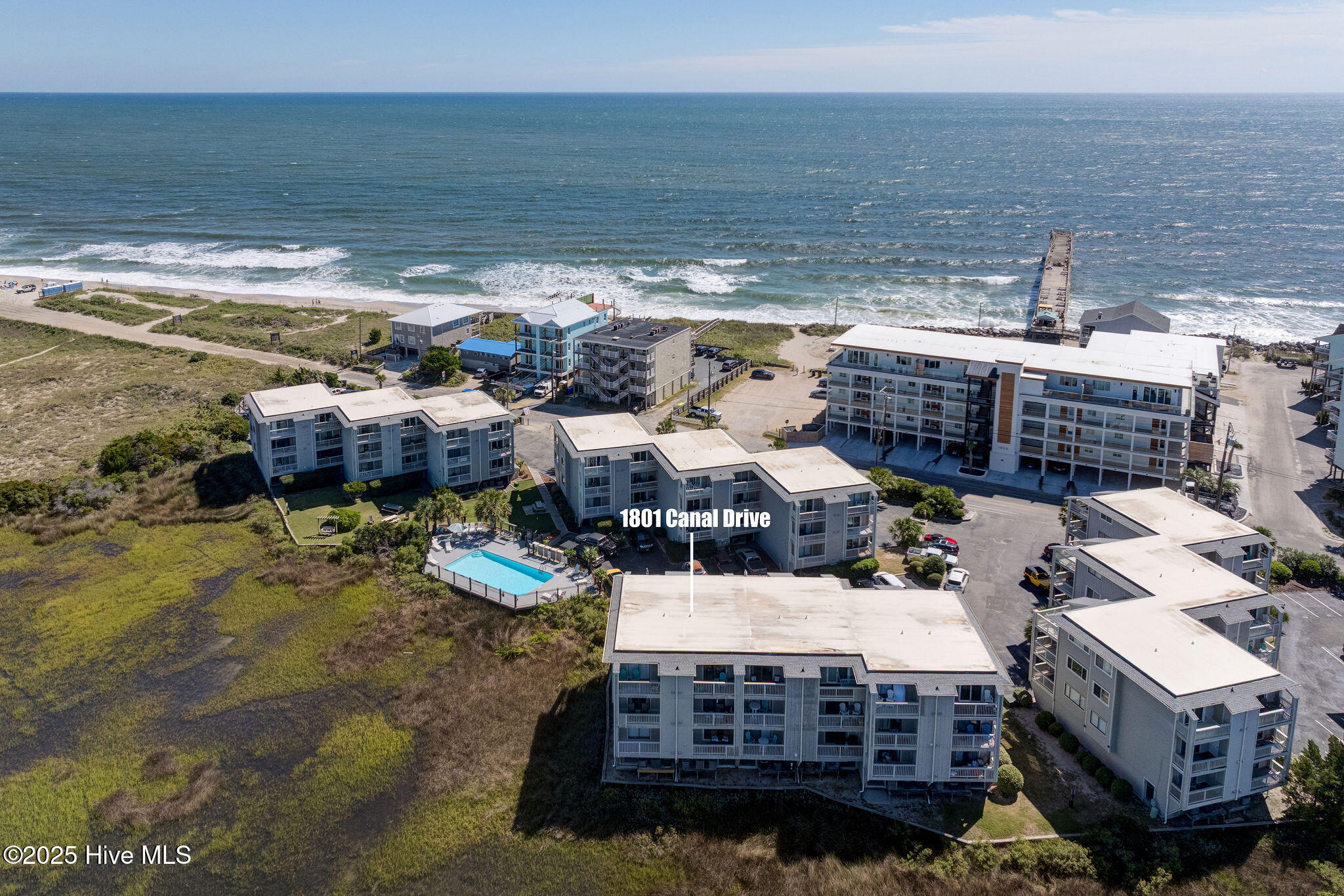 100531579 | Photo 32