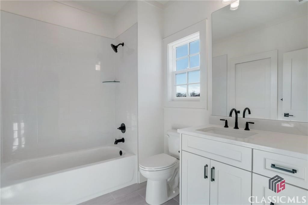 Bathroom - Private bath for bedroom