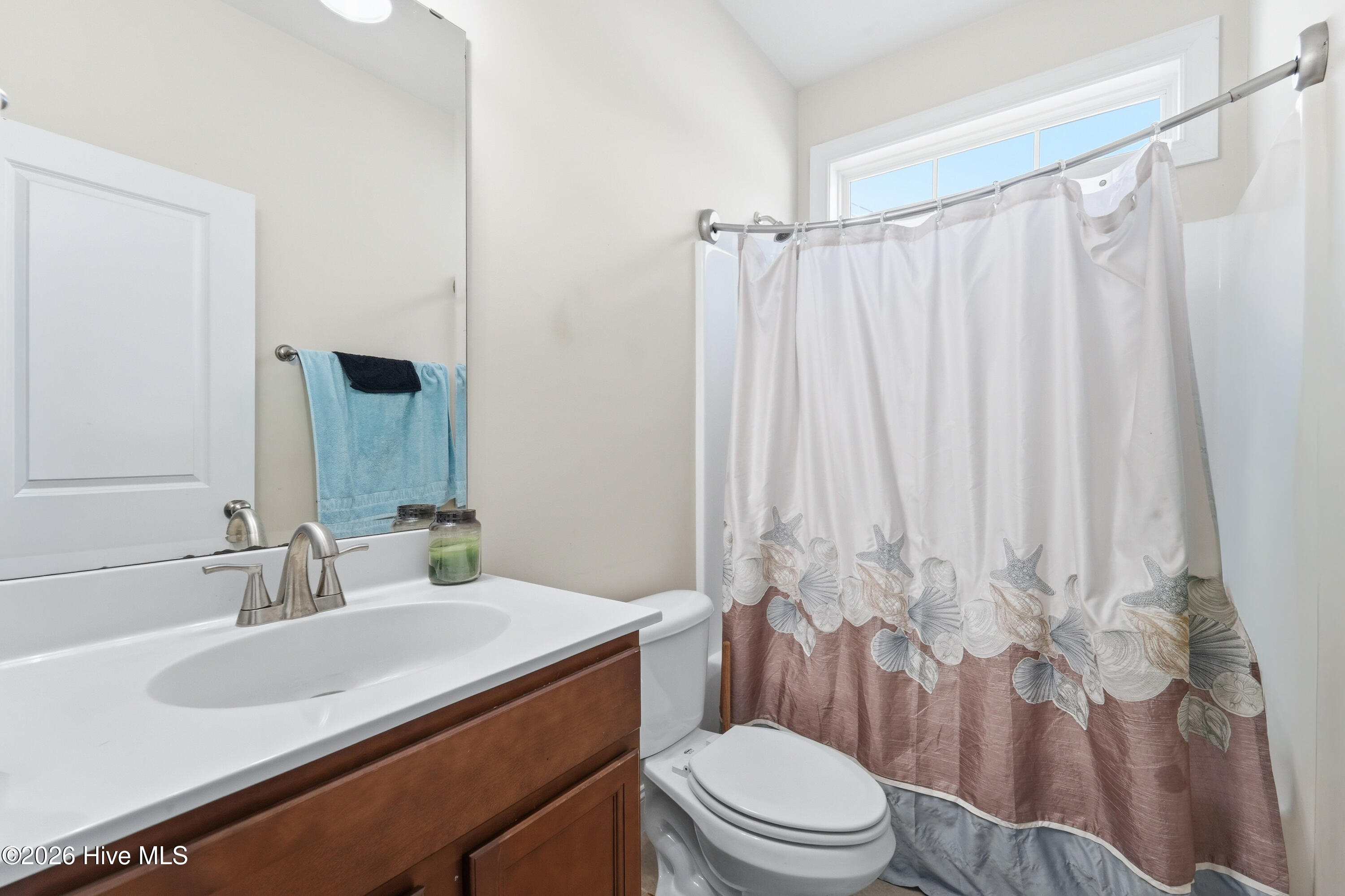 100562965 | Photo 54