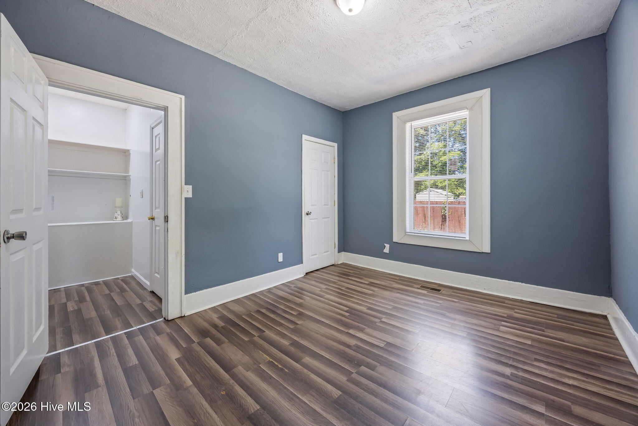 17-web-or-mls-1917 Haynie Drive-35