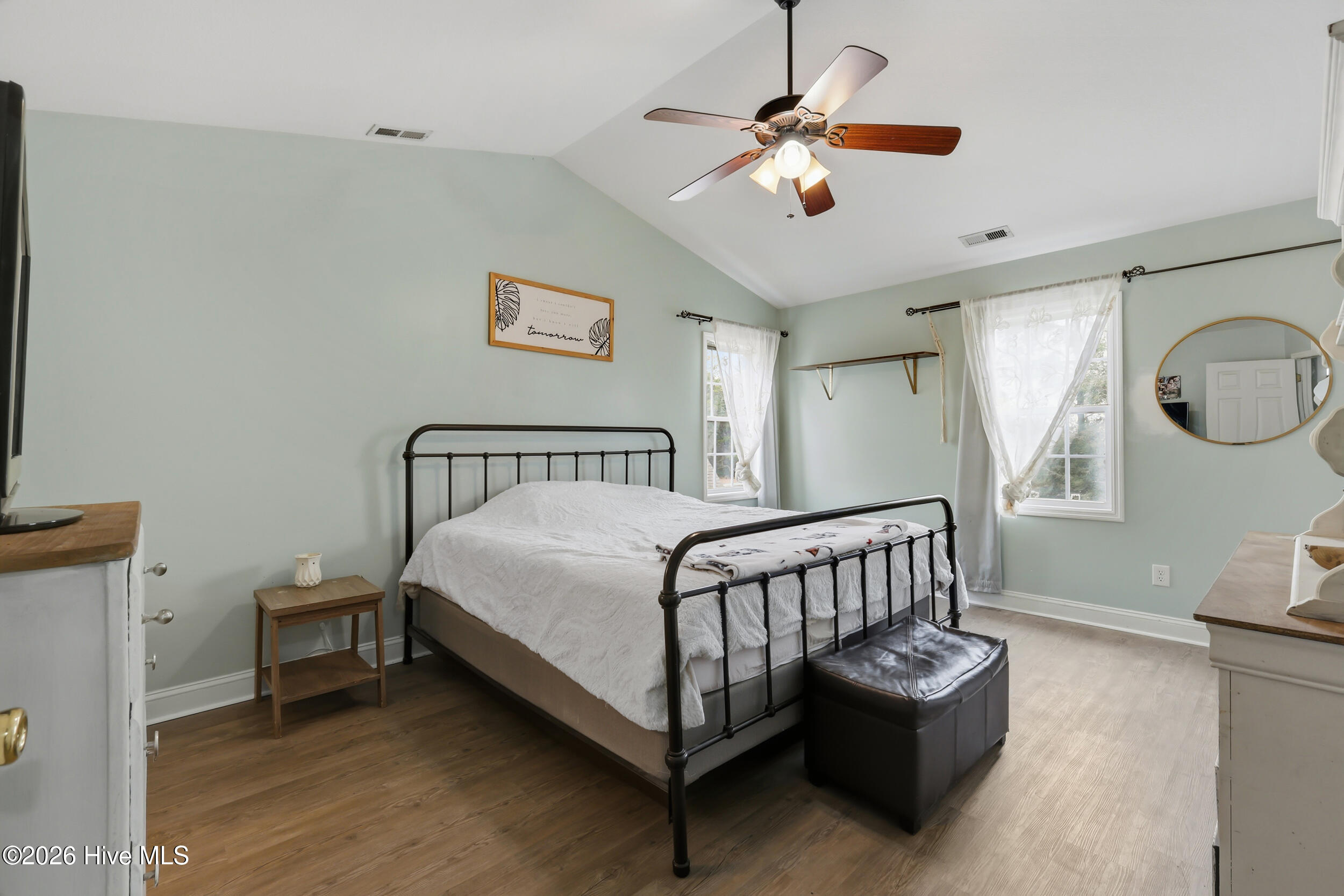 100551243 | Photo 17