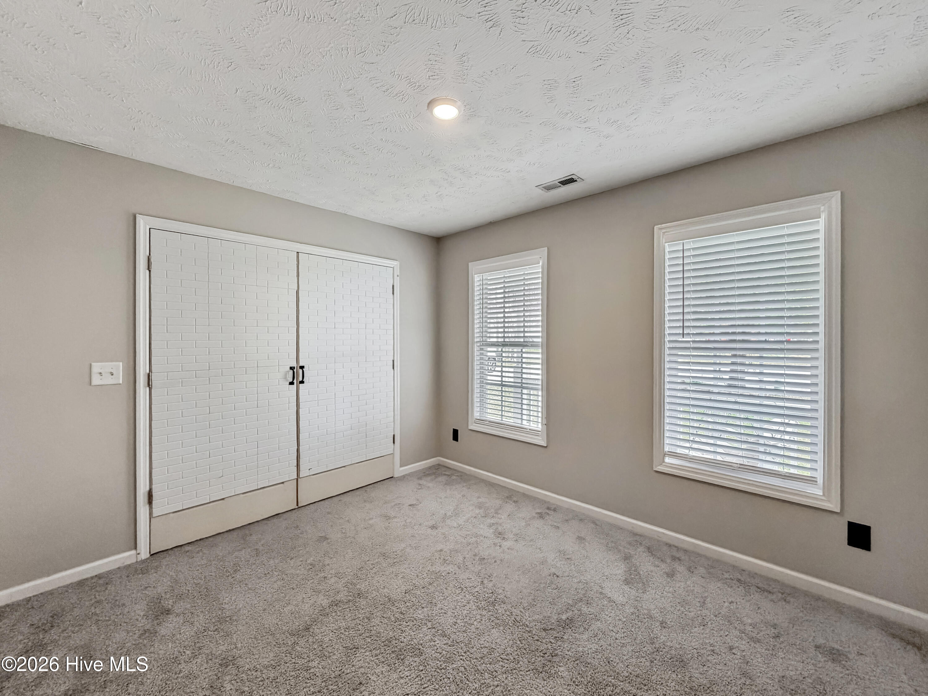 100564126 | Photo 21