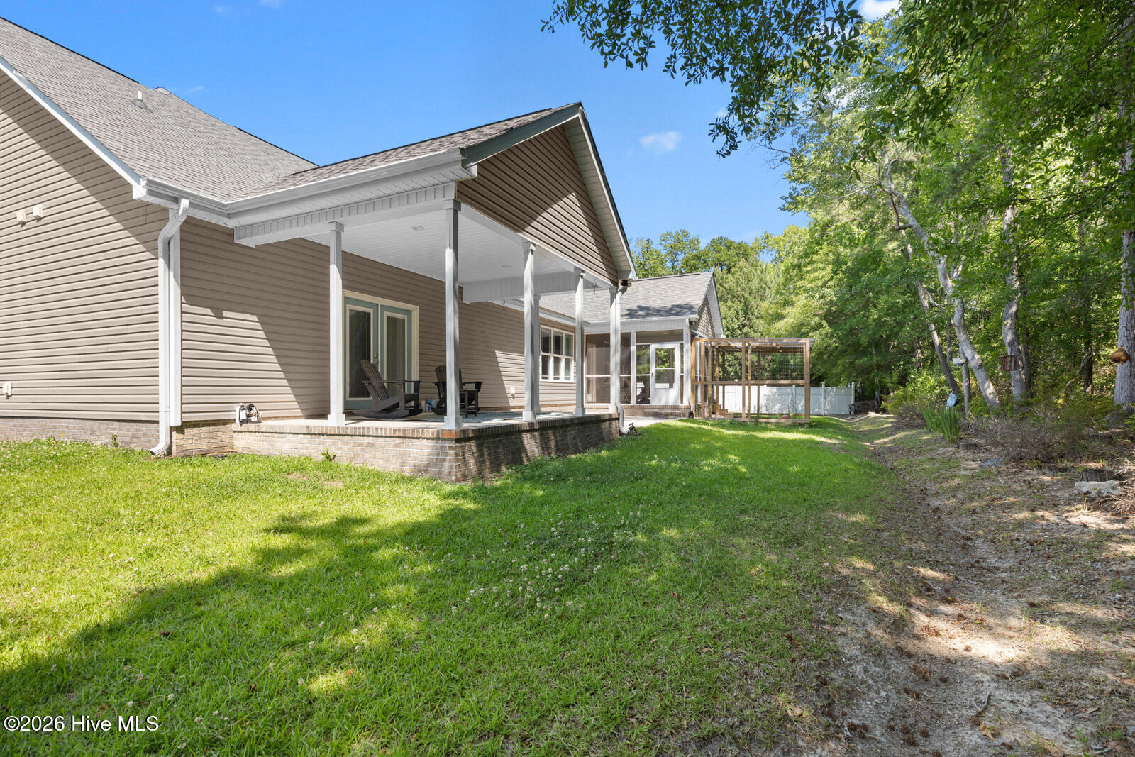 402 King Richard Court,Jacksonville