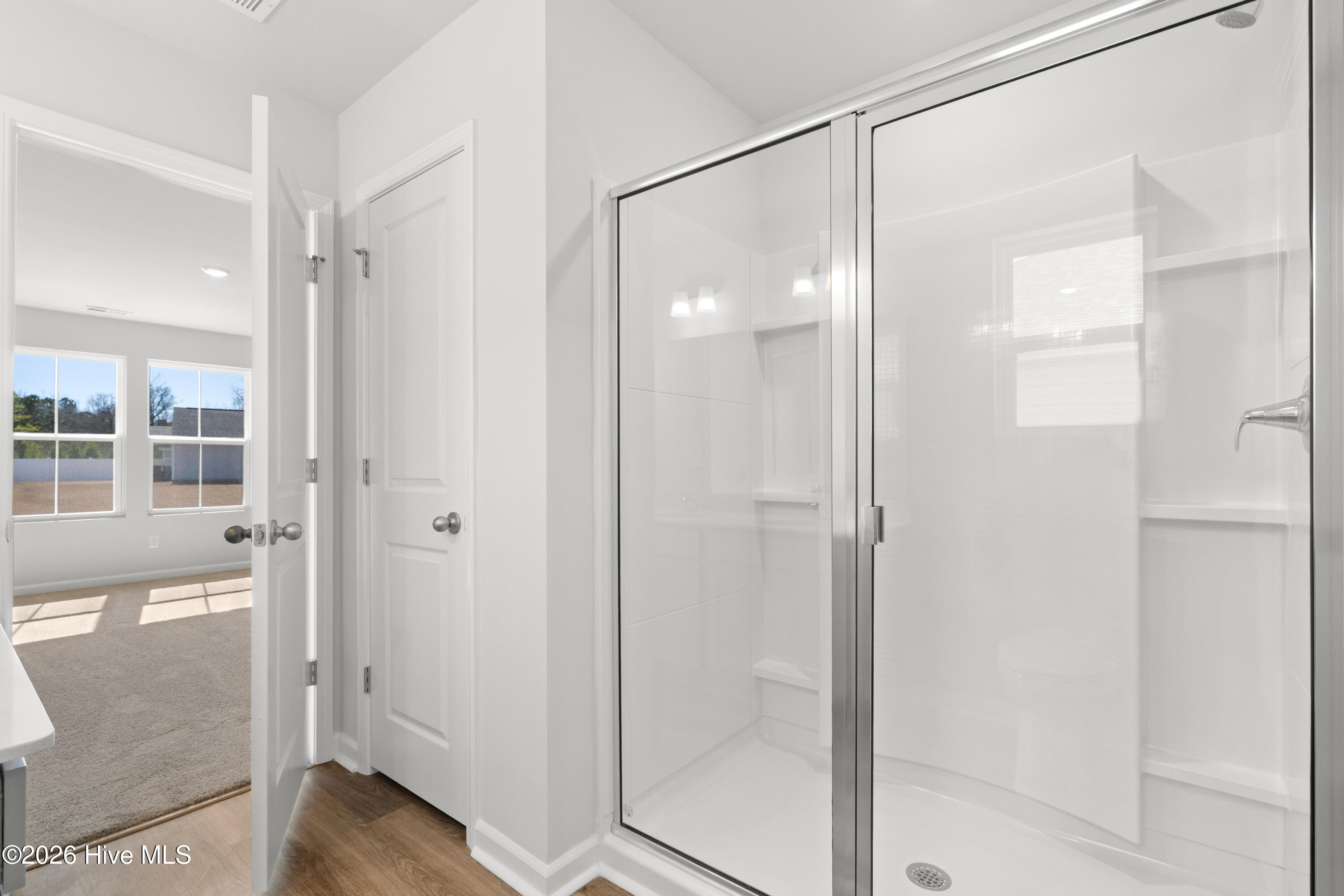 100552120 | Photo 29