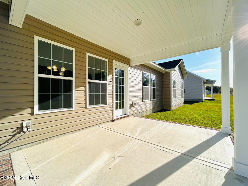 100563391 | Photo 48