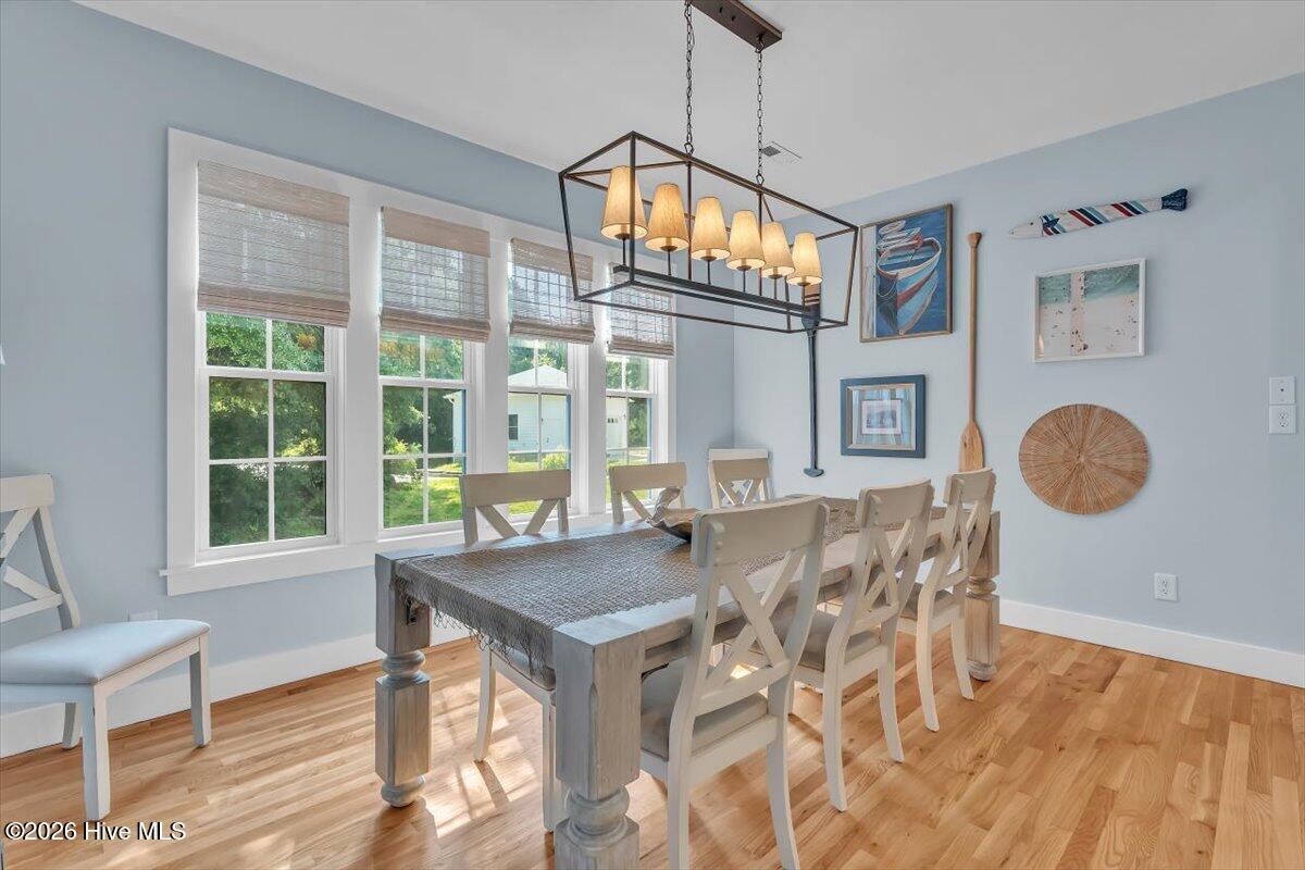 100553407 | Photo 21