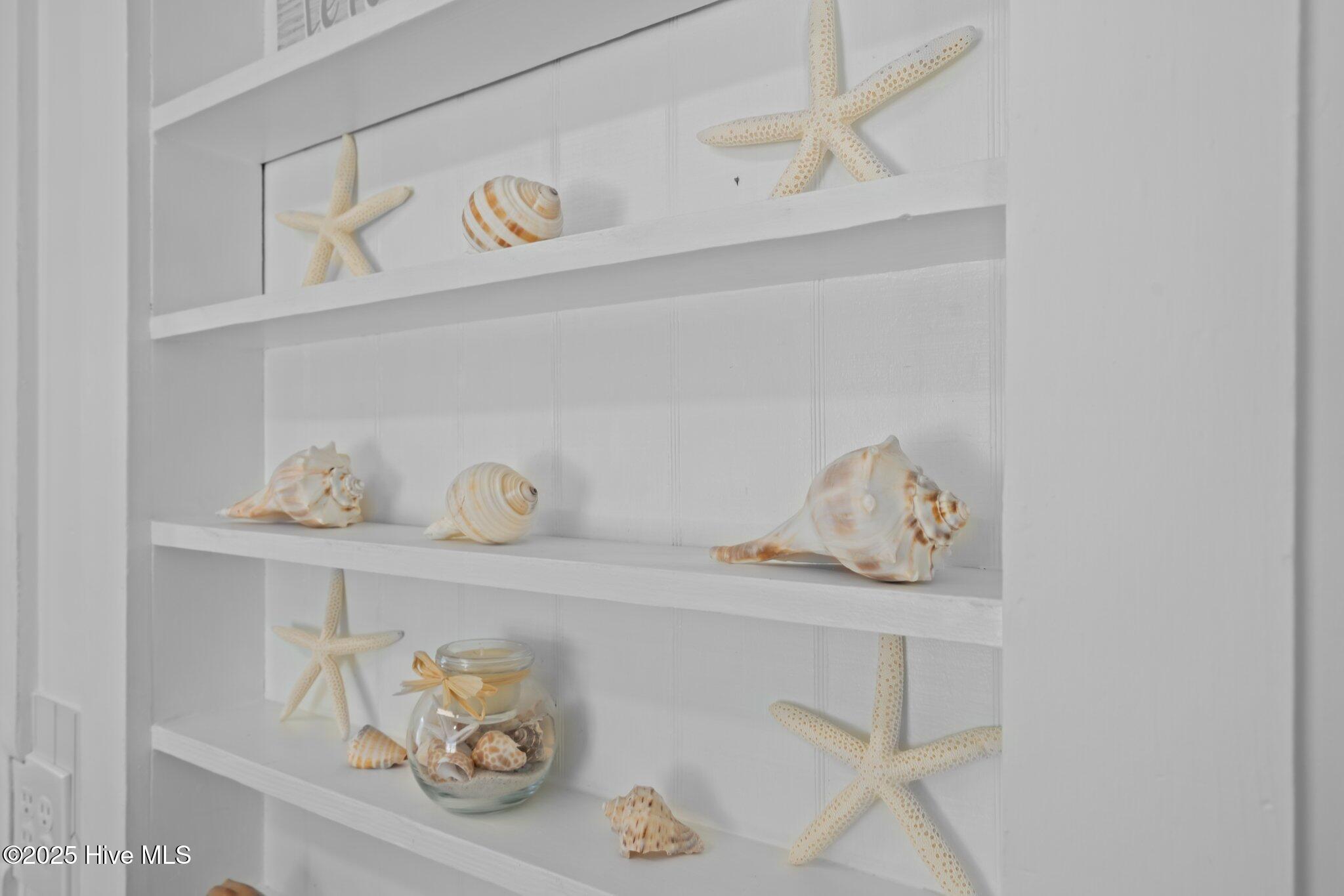 100537194 | Photo 127