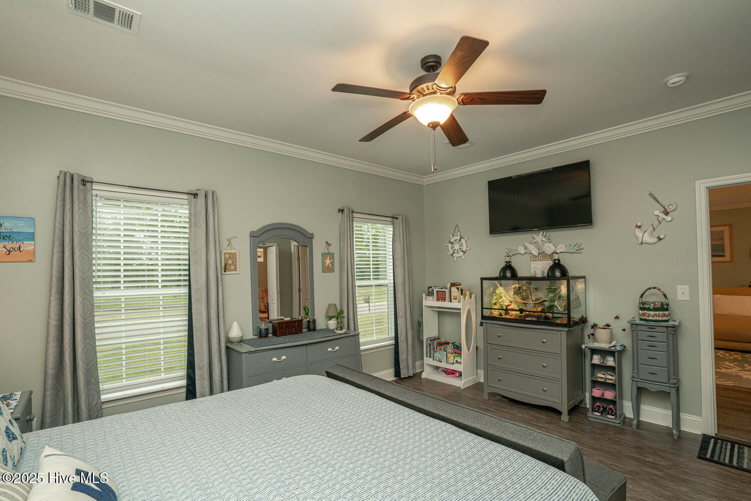 100522002 | Photo 23