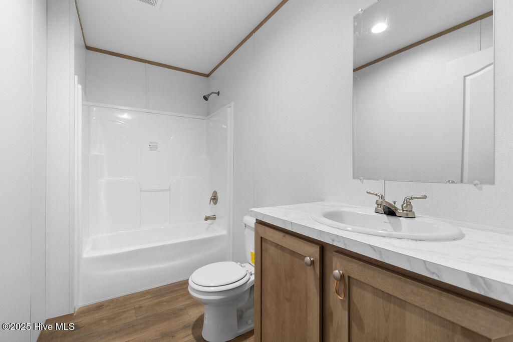 100531173 | Photo 19